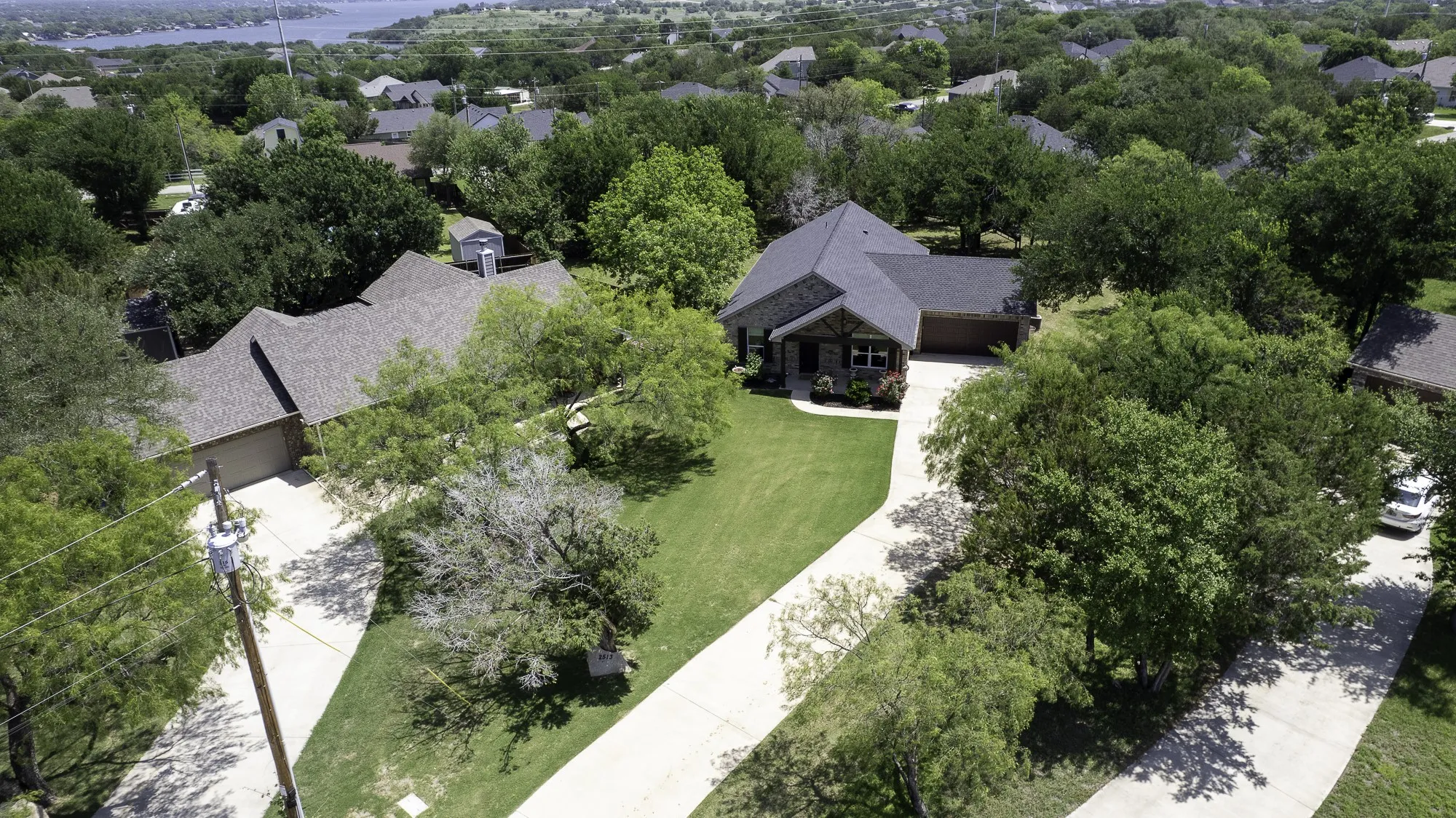 Single Family Residence For Sale in Hood County , 2513 Christine Drive, Granbury, Texas 76048, 3 Bedroom, 2 Bathroom, 2 Garage spaces, 1,581 Sqft, built in 2019, mls#21253986, Real Estate Agent in Granbury, Homes For Sale in Hood county, Homes For Sale in Granbury, Realtor in Granbury Texas, Real Estate Brokerage Independent Realty Texas, Luminita Cordes Realtor
