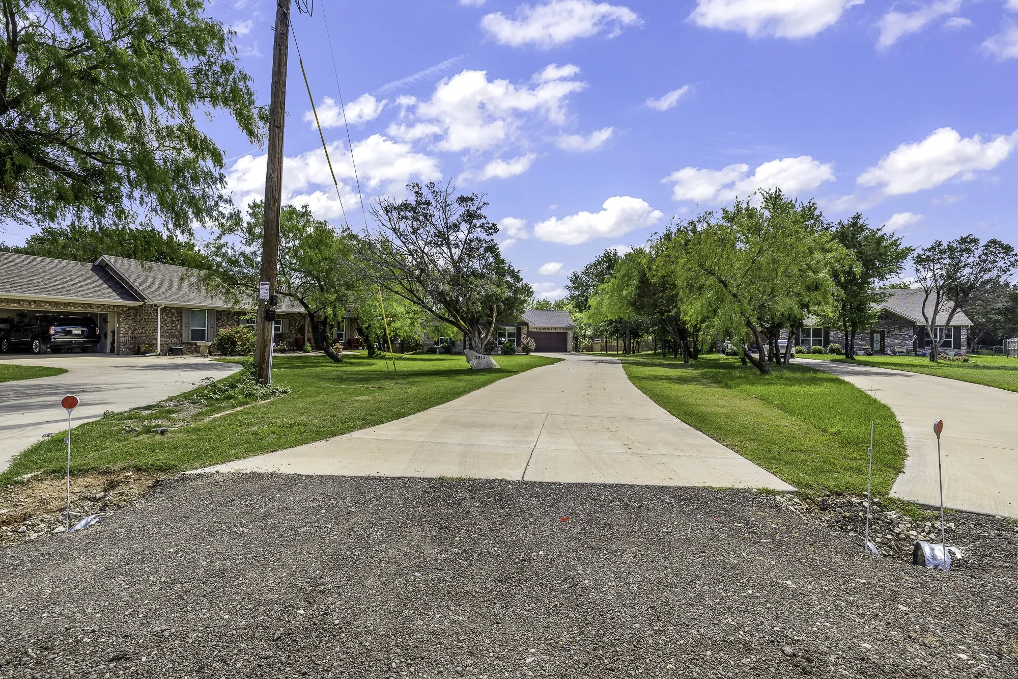 Single Family Residence For Sale in Hood County , 2513 Christine Drive, Granbury, Texas 76048, 3 Bedroom, 2 Bathroom, 2 Garage spaces, 1,581 Sqft, built in 2019, mls#21253986, Real Estate Agent in Granbury, Homes For Sale in Hood county, Homes For Sale in Granbury, Realtor in Granbury Texas, Real Estate Brokerage Independent Realty Texas, Luminita Cordes Realtor