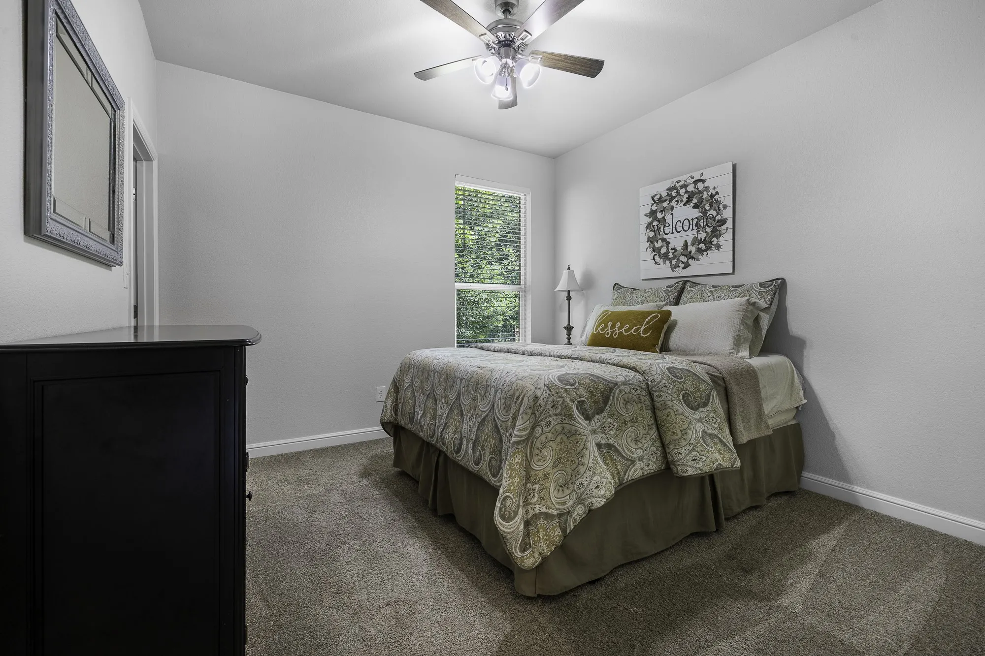 Single Family Residence For Sale in Hood County , 2513 Christine Drive, Granbury, Texas 76048, 3 Bedroom, 2 Bathroom, 2 Garage spaces, 1,581 Sqft, built in 2019, mls#21253986, Real Estate Agent in Granbury, Homes For Sale in Hood county, Homes For Sale in Granbury, Realtor in Granbury Texas, Real Estate Brokerage Independent Realty Texas, Luminita Cordes Realtor