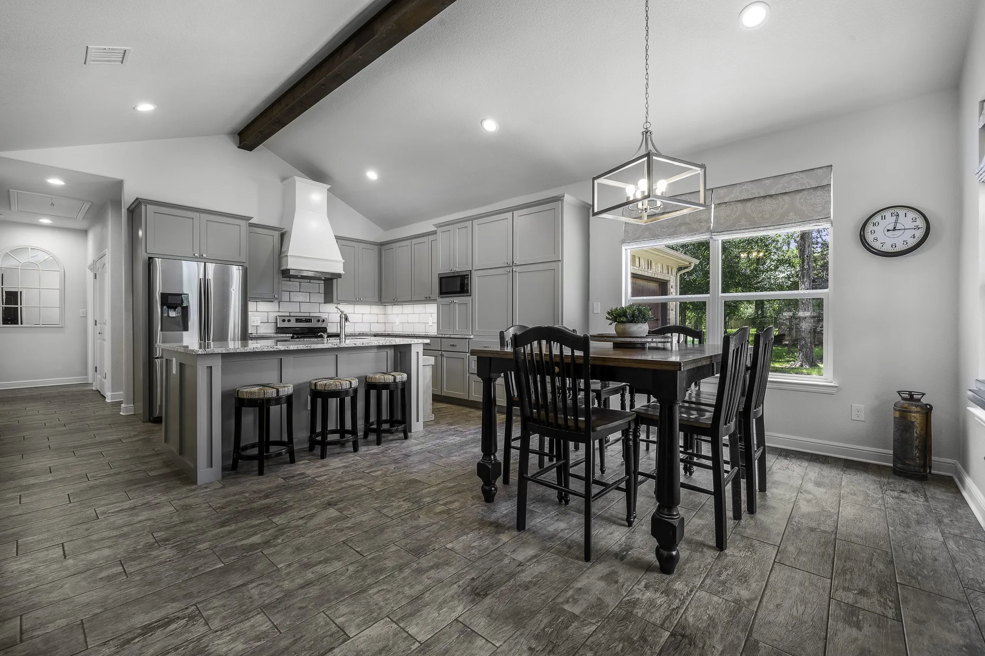Single Family Residence For Sale in Hood County , 2513 Christine Drive, Granbury, Texas 76048, 3 Bedroom, 2 Bathroom, 2 Garage spaces, 1,581 Sqft, built in 2019, mls#21253986, Real Estate Agent in Granbury, Homes For Sale in Hood county, Homes For Sale in Granbury, Realtor in Granbury Texas, Real Estate Brokerage Independent Realty Texas, Luminita Cordes Realtor