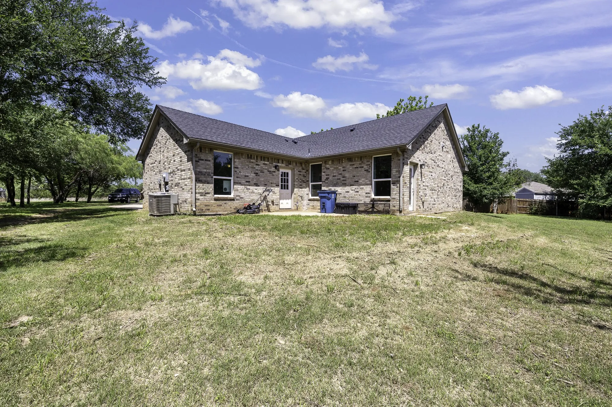 Single Family Residence For Sale in Hood County , 2513 Christine Drive, Granbury, Texas 76048, 3 Bedroom, 2 Bathroom, 2 Garage spaces, 1,581 Sqft, built in 2019, mls#21253986, Real Estate Agent in Granbury, Homes For Sale in Hood county, Homes For Sale in Granbury, Realtor in Granbury Texas, Real Estate Brokerage Independent Realty Texas, Luminita Cordes Realtor
