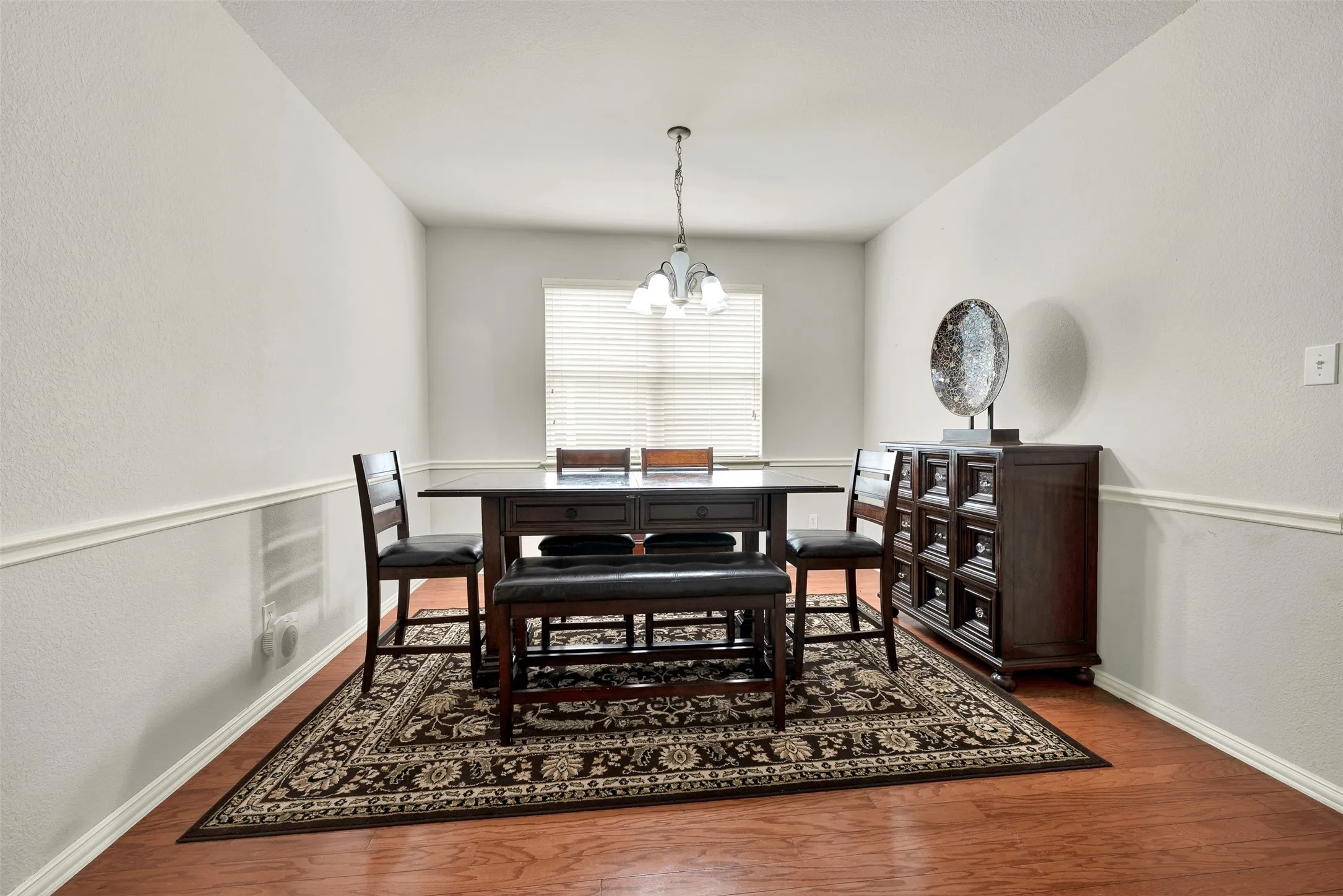 Single Family Residence For Sale in Denton County , 1412 Hawk Valley Drive, Little Elm, Texas 75068, 4 Bedroom, 4 Bathroom, 2 Garage spaces, 3,102 Sqft, built in 2008, Preowned, mls#21251557, Real Estate Agent in Little Elm, Homes For Sale in Denton county, Homes For Sale in Little Elm, Realtor in Little Elm Texas, Real Estate Brokerage Independent Realty Texas, Luminita Cordes Realtor