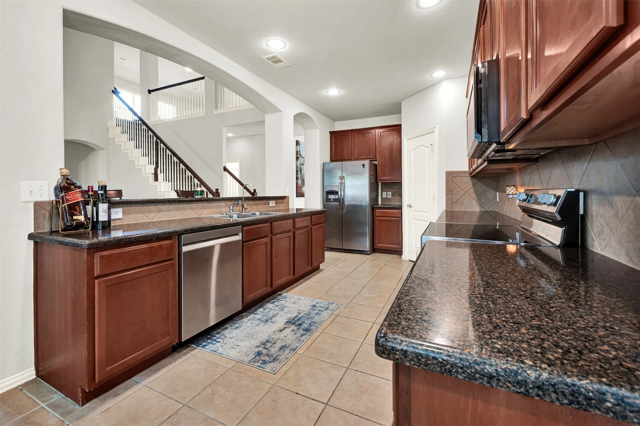 Single Family Residence For Sale in Denton County , 1412 Hawk Valley Drive, Little Elm, Texas 75068, 4 Bedroom, 4 Bathroom, 2 Garage spaces, 3,102 Sqft, built in 2008, Preowned, mls#21251557, Real Estate Agent in Little Elm, Homes For Sale in Denton county, Homes For Sale in Little Elm, Realtor in Little Elm Texas, Real Estate Brokerage Independent Realty Texas, Luminita Cordes Realtor