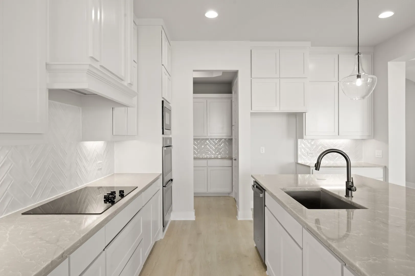 Single Family Residence For Sale in Ellis County , 131 Adilynn Trail, Venus, Texas 76084, 4 Bedroom, 3 Bathroom, 3 Garage spaces, 3,195 Sqft, built in 2025, New Construction - Complete, mls#21253270, Real Estate Agent in Venus, Homes For Sale in Ellis county, Homes For Sale in Venus, Realtor in Venus Texas, Real Estate Brokerage Independent Realty Texas, Luminita Cordes Realtor
