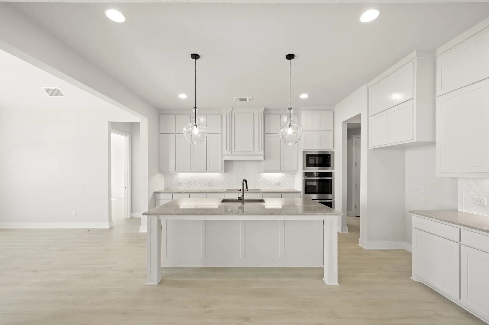 Single Family Residence For Sale in Ellis County , 131 Adilynn Trail, Venus, Texas 76084, 4 Bedroom, 3 Bathroom, 3 Garage spaces, 3,195 Sqft, built in 2025, New Construction - Complete, mls#21253270, Real Estate Agent in Venus, Homes For Sale in Ellis county, Homes For Sale in Venus, Realtor in Venus Texas, Real Estate Brokerage Independent Realty Texas, Luminita Cordes Realtor