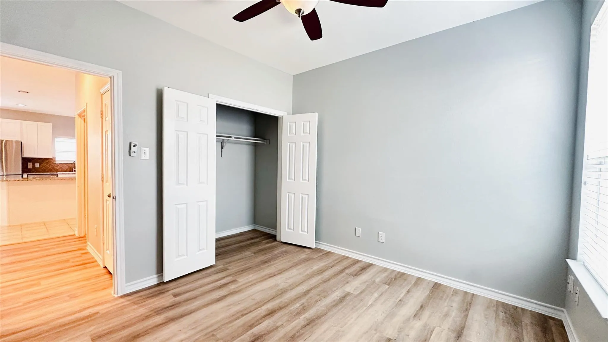 Single Family Residence For Sale in Tarrant County , 5813 Fathom Drive, Fort Worth, Texas 76135, 4 Bedroom, 2 Bathroom, 2 Garage spaces, 2,156 Sqft, built in 2006, Preowned, mls#21253607, Real Estate Agent in Fort Worth, Homes For Sale in Tarrant county, Homes For Sale in Fort Worth, Realtor in Fort Worth Texas, Real Estate Brokerage Independent Realty Texas, Luminita Cordes Realtor