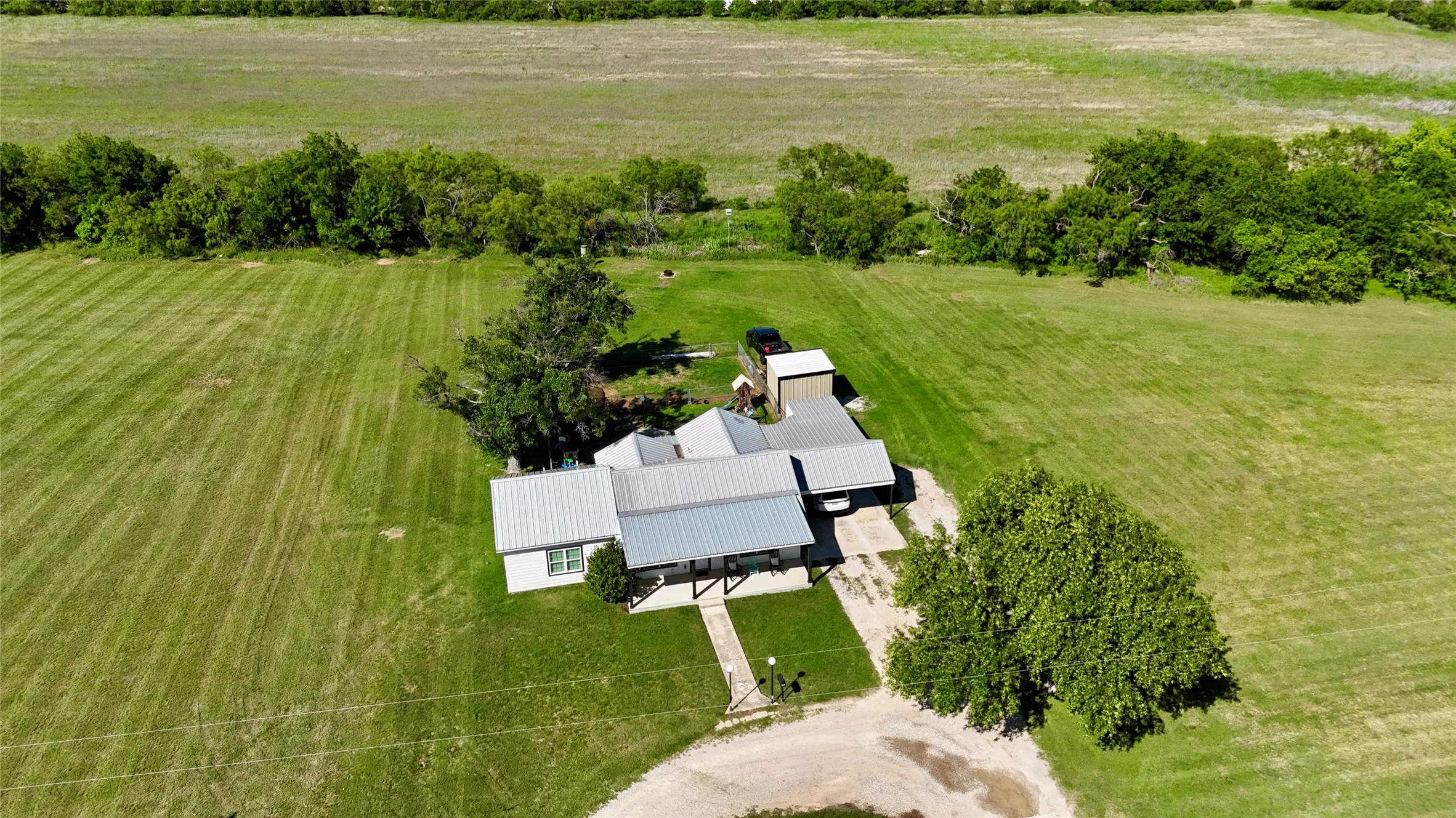Single Family Residence For Sale in Brown County , 700b Garmon Drive, Early, Texas 76802, 3 Bedrooms, 2 Bathrooms, Garage spaces, 1,384 Sqft, built in 1945, Price $235,000, mls#21254030, Real Estate Agent in Early, Homes For Sale in Brown county, Homes For Sale in Early, Realtor in Early Texas, Real Estate Brokerage Independent Realty Texas, Luminita Cordes Realtor