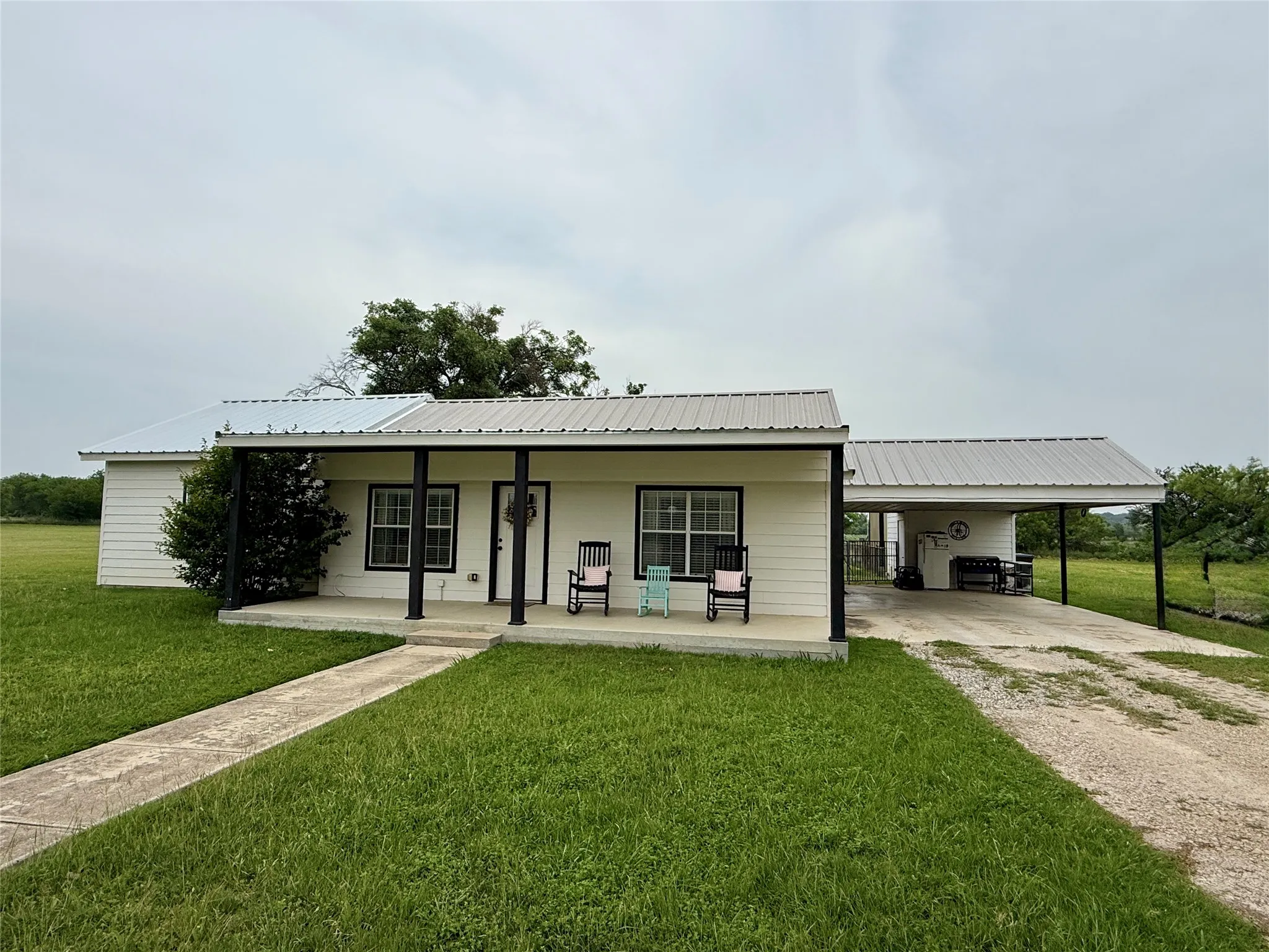 Single Family Residence For Sale in Brown County , 700b Garmon Drive, Early, Texas 76802, 3 Bedrooms, 2 Bathrooms, Garage spaces, 1,384 Sqft, built in 1945, Price $235,000, mls#21254030, Real Estate Agent in Early, Homes For Sale in Brown county, Homes For Sale in Early, Realtor in Early Texas, Real Estate Brokerage Independent Realty Texas, Luminita Cordes Realtor