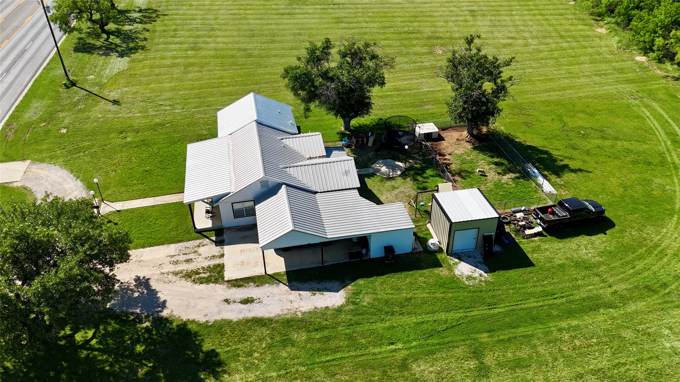 Single Family Residence For Sale in Brown County , 700b Garmon Drive, Early, Texas 76802, 3 Bedrooms, 2 Bathrooms, Garage spaces, 1,384 Sqft, built in 1945, Price $235,000, mls#21254030, Real Estate Agent in Early, Homes For Sale in Brown county, Homes For Sale in Early, Realtor in Early Texas, Real Estate Brokerage Independent Realty Texas, Luminita Cordes Realtor
