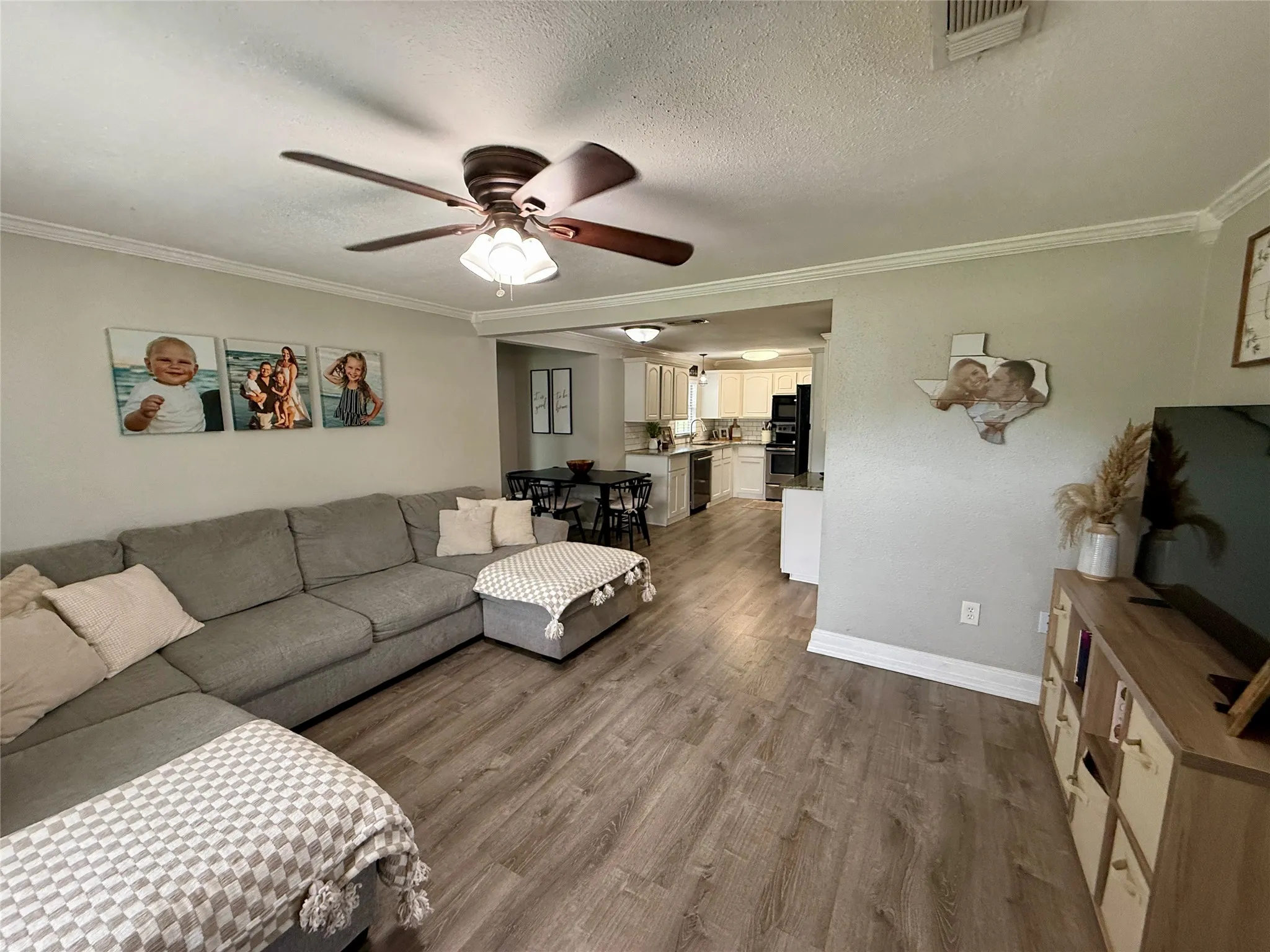 Single Family Residence For Sale in Brown County , 700b Garmon Drive, Early, Texas 76802, 3 Bedrooms, 2 Bathrooms, Garage spaces, 1,384 Sqft, built in 1945, Price $235,000, mls#21254030, Real Estate Agent in Early, Homes For Sale in Brown county, Homes For Sale in Early, Realtor in Early Texas, Real Estate Brokerage Independent Realty Texas, Luminita Cordes Realtor