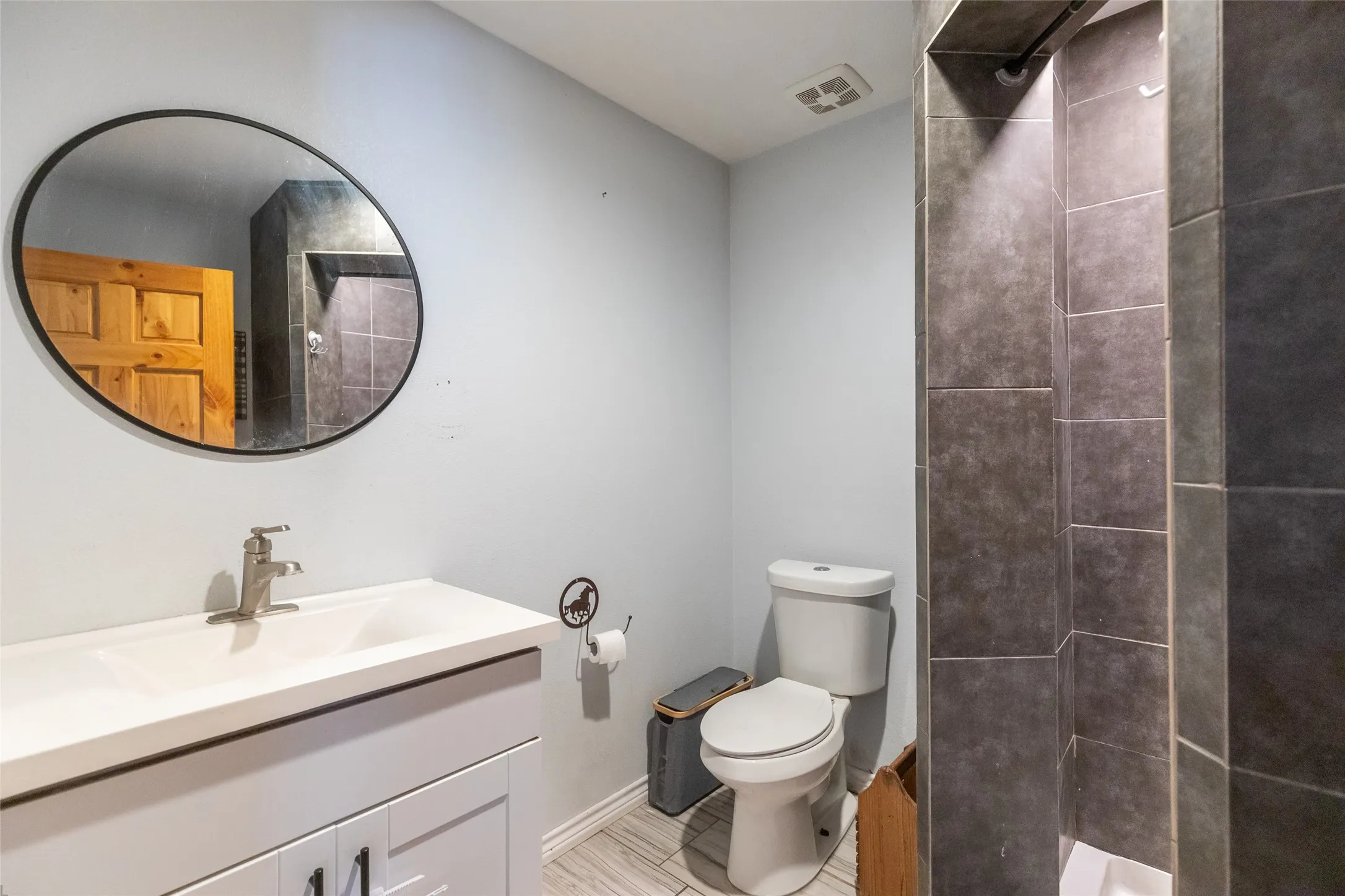 Single Family Residence For Sale in Jones County , 10227 County Road 379, Hawley, Texas 79525, 3 Bedroom, 2 Bathroom, Garage spaces, 1,511 Sqft, built in 2007, Preowned, mls#21252847, Real Estate Agent in Hawley, Homes For Sale in Jones county, Homes For Sale in Hawley, Realtor in Hawley Texas, Real Estate Brokerage Independent Realty Texas, Luminita Cordes Realtor