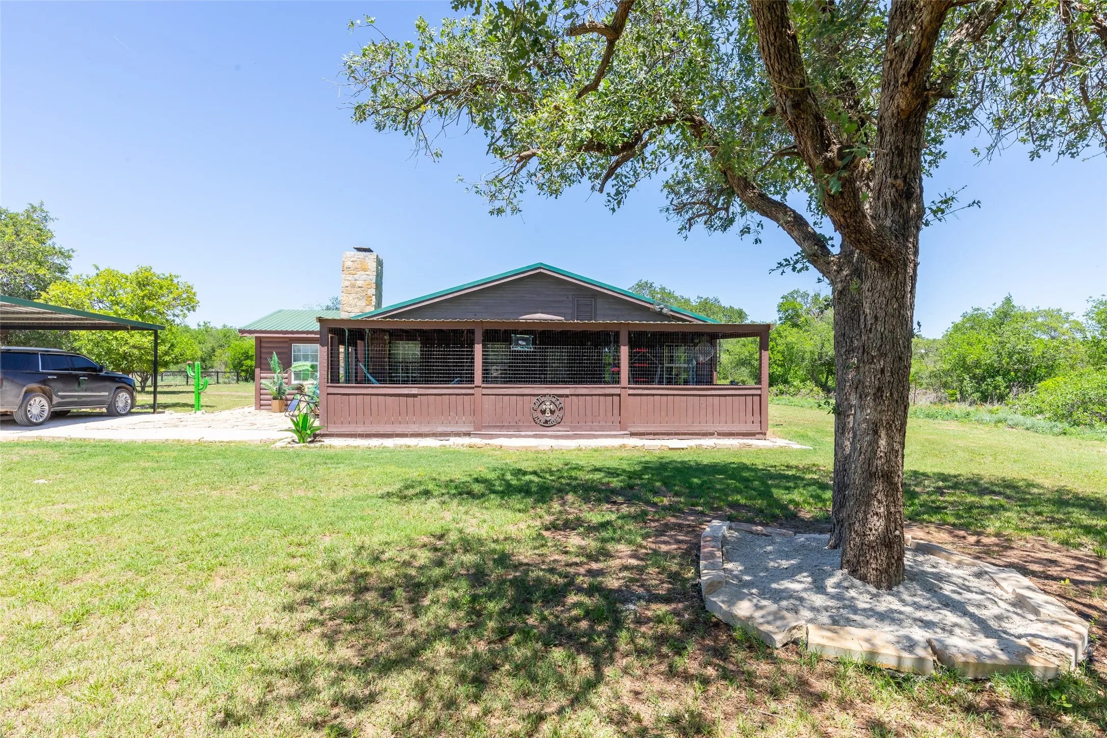 Single Family Residence For Sale in Jones County , 10227 County Road 379, Hawley, Texas 79525, 3 Bedroom, 2 Bathroom, Garage spaces, 1,511 Sqft, built in 2007, Preowned, mls#21252847, Real Estate Agent in Hawley, Homes For Sale in Jones county, Homes For Sale in Hawley, Realtor in Hawley Texas, Real Estate Brokerage Independent Realty Texas, Luminita Cordes Realtor