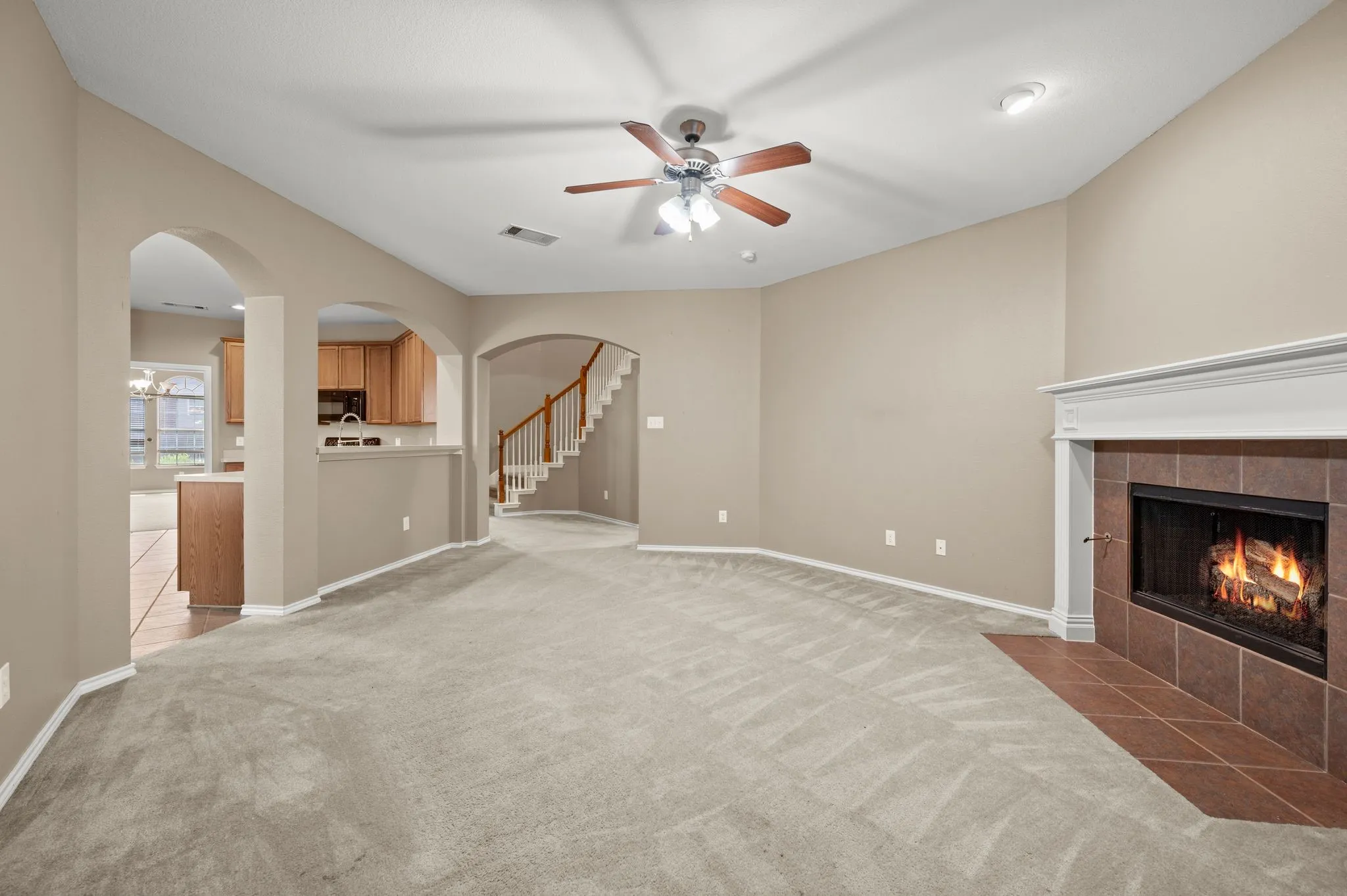 Single Family Residence For Sale in Tarrant County , 3309 Landhope Circle, Arlington, Texas 76016, 4 Bedroom, 3 Bathroom, 2 Garage spaces, 2,874 Sqft, built in 2005, mls#21253854, Real Estate Agent in Arlington, Homes For Sale in Tarrant county, Homes For Sale in Arlington, Realtor in Arlington Texas, Real Estate Brokerage Independent Realty Texas, Luminita Cordes Realtor