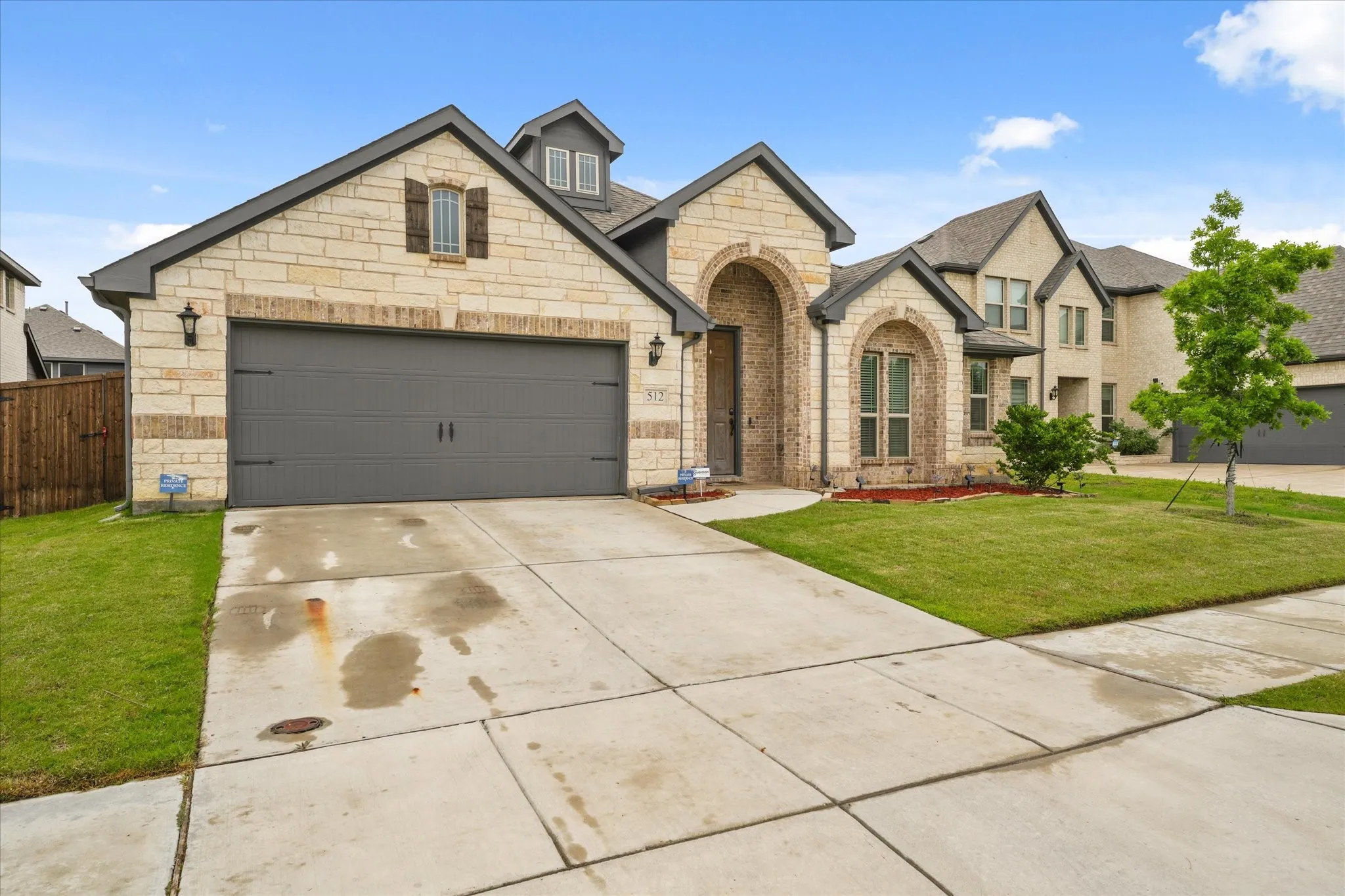 Single Family Residence For Sale in Denton County , 512 Navo Road, Little Elm, Texas 75068, 4 Bedroom, 3 Bathroom, 2 Garage spaces, 2,756 Sqft, built in 2022, mls#21254022, Real Estate Agent in Little Elm, Homes For Sale in Denton county, Homes For Sale in Little Elm, Realtor in Little Elm Texas, Real Estate Brokerage Independent Realty Texas, Luminita Cordes Realtor