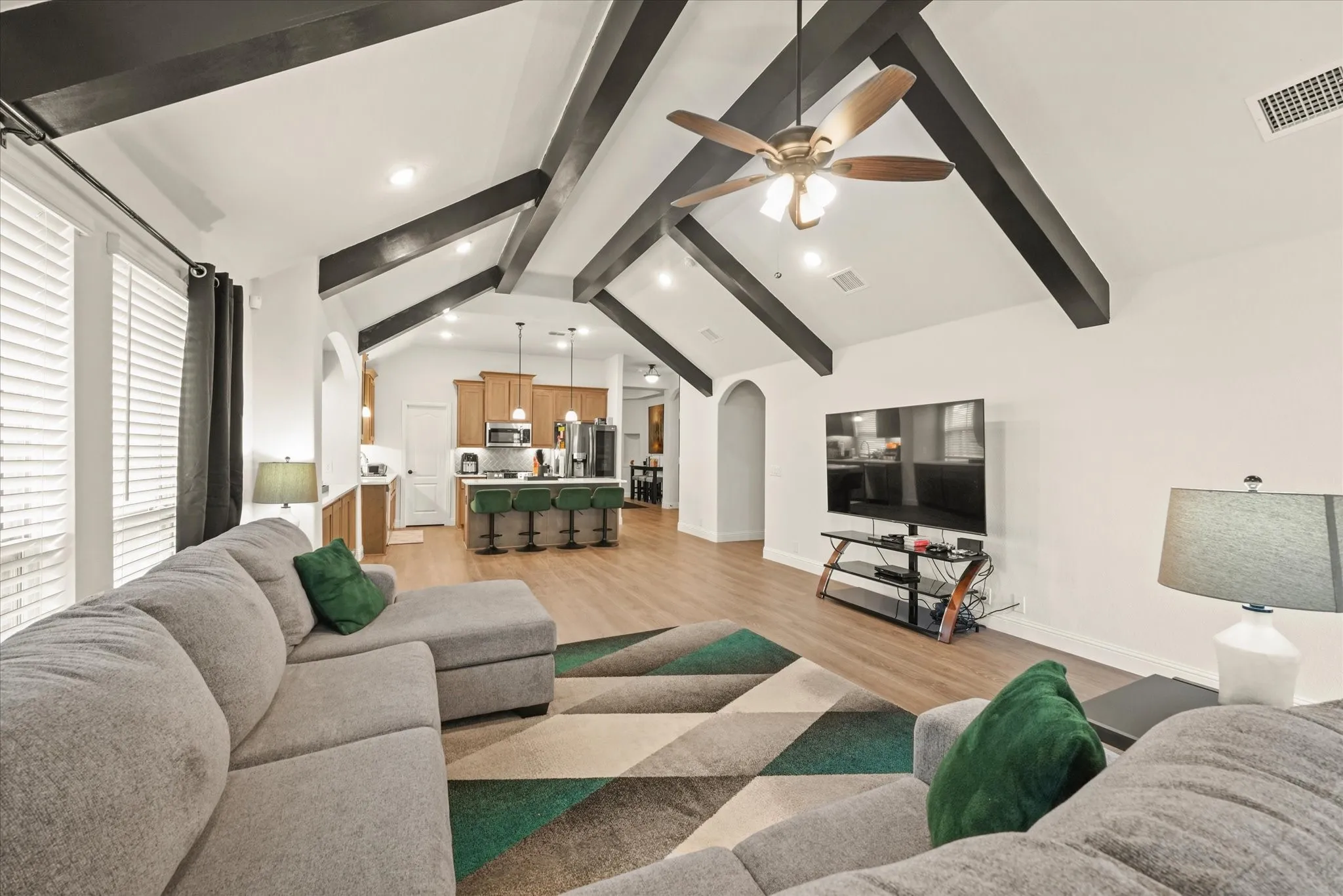 Single Family Residence For Sale in Denton County , 512 Navo Road, Little Elm, Texas 75068, 4 Bedroom, 3 Bathroom, 2 Garage spaces, 2,756 Sqft, built in 2022, mls#21254022, Real Estate Agent in Little Elm, Homes For Sale in Denton county, Homes For Sale in Little Elm, Realtor in Little Elm Texas, Real Estate Brokerage Independent Realty Texas, Luminita Cordes Realtor