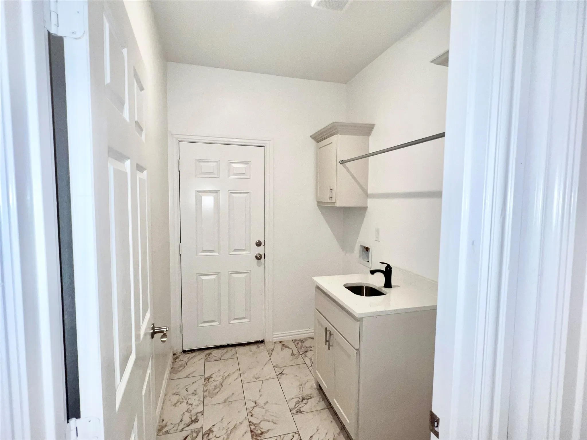 Single Family Residence For Sale in Dallas County , 2811 Silkwood Street, Dallas, Texas 75215, 4 Bedroom, 2 Bathroom, 2 Garage spaces, 2,173 Sqft, built in 2026, New Construction - Complete, mls#21253500, Real Estate Agent in Dallas, Homes For Sale in Dallas county, Homes For Sale in Dallas, Realtor in Dallas Texas, Real Estate Brokerage Independent Realty Texas, Luminita Cordes Realtor