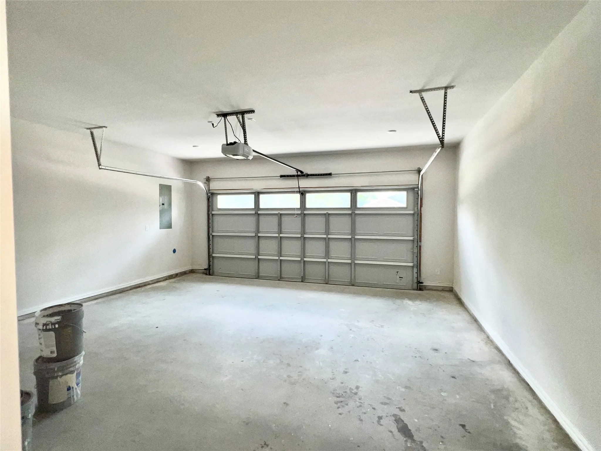 Single Family Residence For Sale in Dallas County , 2811 Silkwood Street, Dallas, Texas 75215, 4 Bedroom, 2 Bathroom, 2 Garage spaces, 2,173 Sqft, built in 2026, New Construction - Complete, mls#21253500, Real Estate Agent in Dallas, Homes For Sale in Dallas county, Homes For Sale in Dallas, Realtor in Dallas Texas, Real Estate Brokerage Independent Realty Texas, Luminita Cordes Realtor