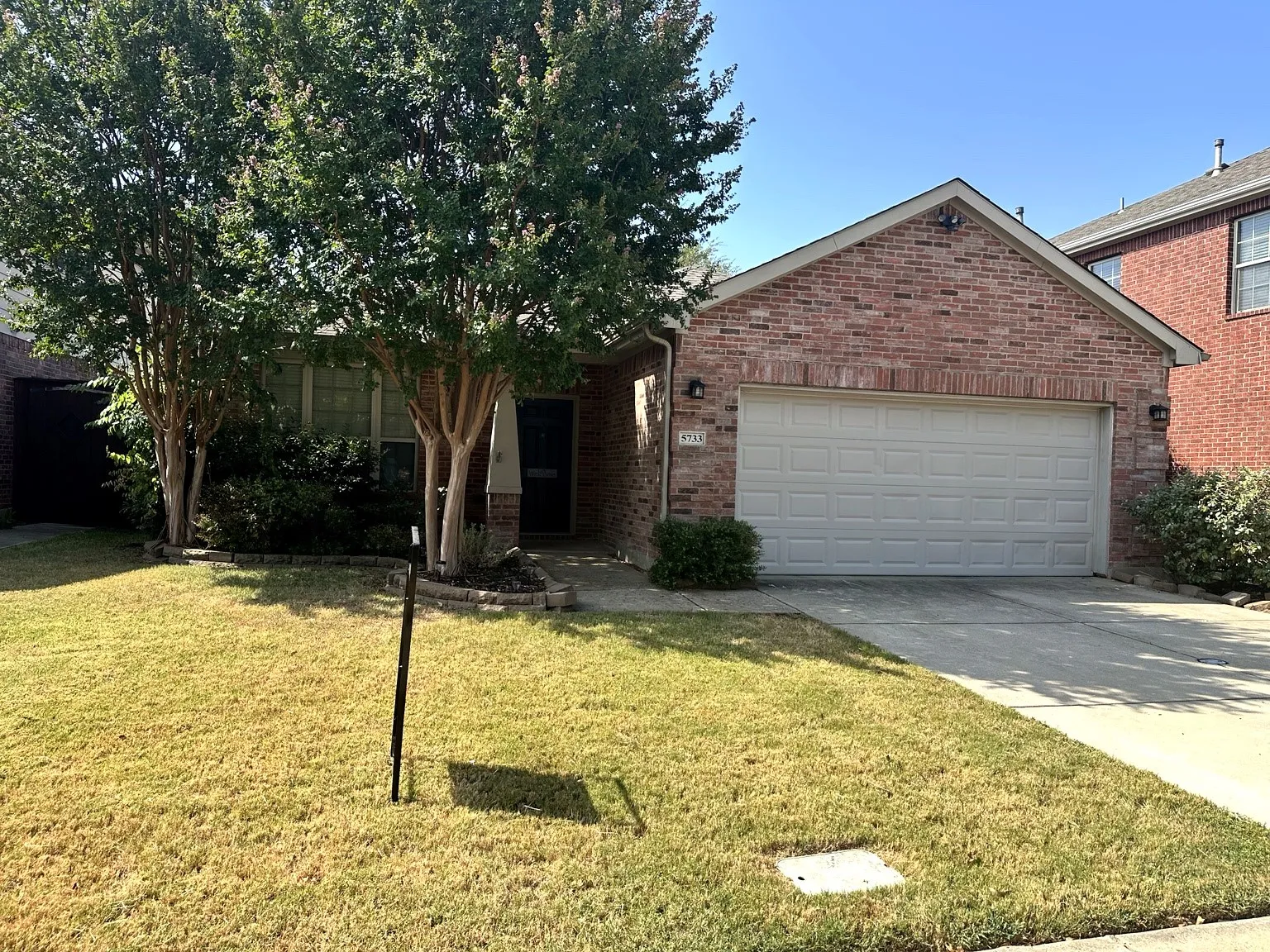Single Family Residence For Rent in Collin County , 5733 Pebble Ridge Drive, Mc Kinney, Texas 75070, 3 Bedroom, 2 Bathroom, 2 Garage spaces, 1,900 Sqft, built in 2007, mls#21253219, Real Estate Agent in Mc Kinney, Homes For Rent in Collin county, Homes For Rent in Mc Kinney, Realtor in Mc Kinney Texas, Real Estate Brokerage Independent Realty Texas, Luminita Cordes Realtor