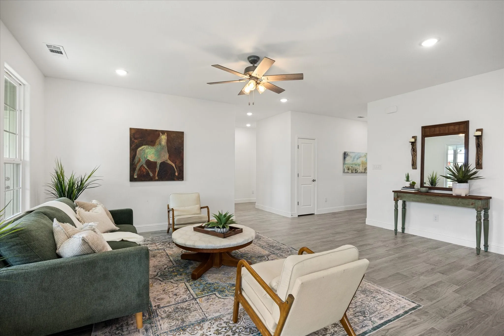 Single Family Residence For Sale in Hood County , 2617 Creek Drive, Granbury, Texas 76048, 3 Bedroom, 2 Bathroom, 2 Garage spaces, 1,671 Sqft, built in 2023, Preowned, mls#21244662, Real Estate Agent in Granbury, Homes For Sale in Hood county, Homes For Sale in Granbury, Realtor in Granbury Texas, Real Estate Brokerage Independent Realty Texas, Luminita Cordes Realtor