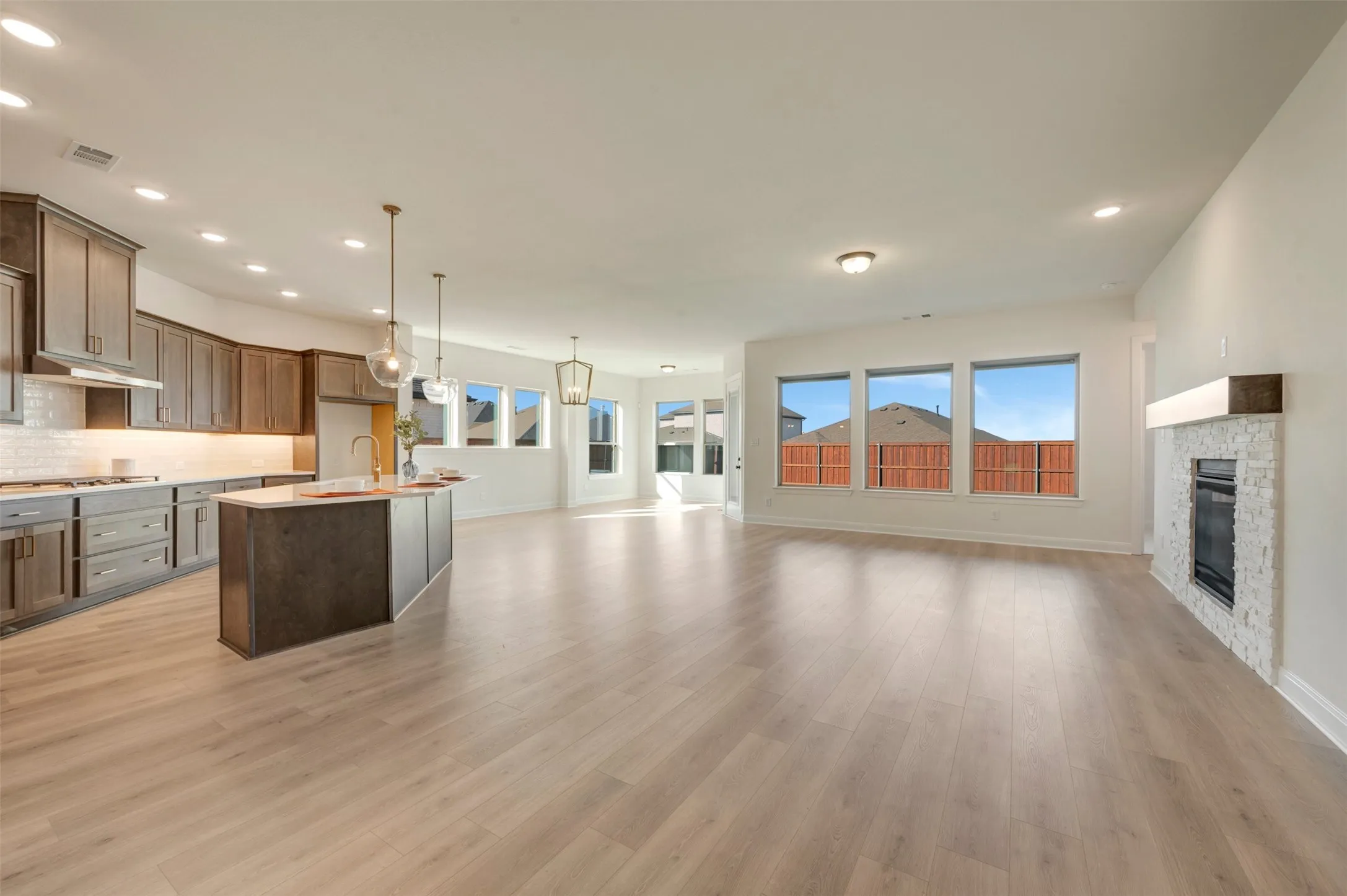 Single Family Residence For Sale in Ellis County , 725 Shinnery Oak Way, Waxahachie, Texas 75165, 3 Bedroom, 3 Bathroom, 3 Garage spaces, 2,864 Sqft, built in 2026, New Construction - Incomplete, mls#21254092, Real Estate Agent in Waxahachie, Homes For Sale in Ellis county, Homes For Sale in Waxahachie, Realtor in Waxahachie Texas, Real Estate Brokerage Independent Realty Texas, Luminita Cordes Realtor