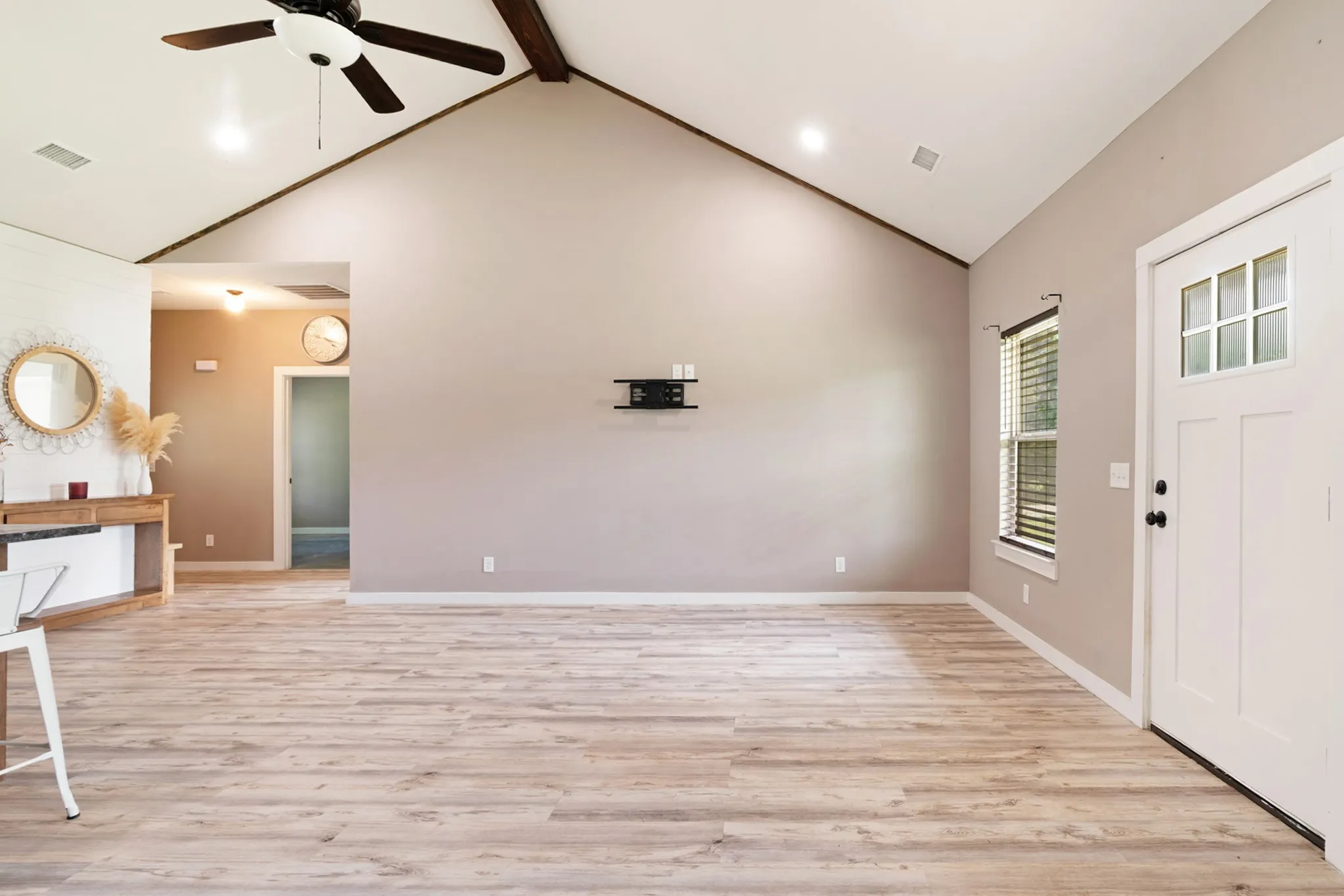 Single Family Residence For Sale in Lamar County , 675 High Street, Blossom, Texas 75416, 3 Bedrooms, 2 Bathrooms, Garage spaces, 1,191 Sqft, built in 2022, Price $217,000, mls#21254084, Real Estate Agent in Blossom, Homes For Sale in Lamar county, Homes For Sale in Blossom, Realtor in Blossom Texas, Real Estate Brokerage Independent Realty Texas, Luminita Cordes Realtor
