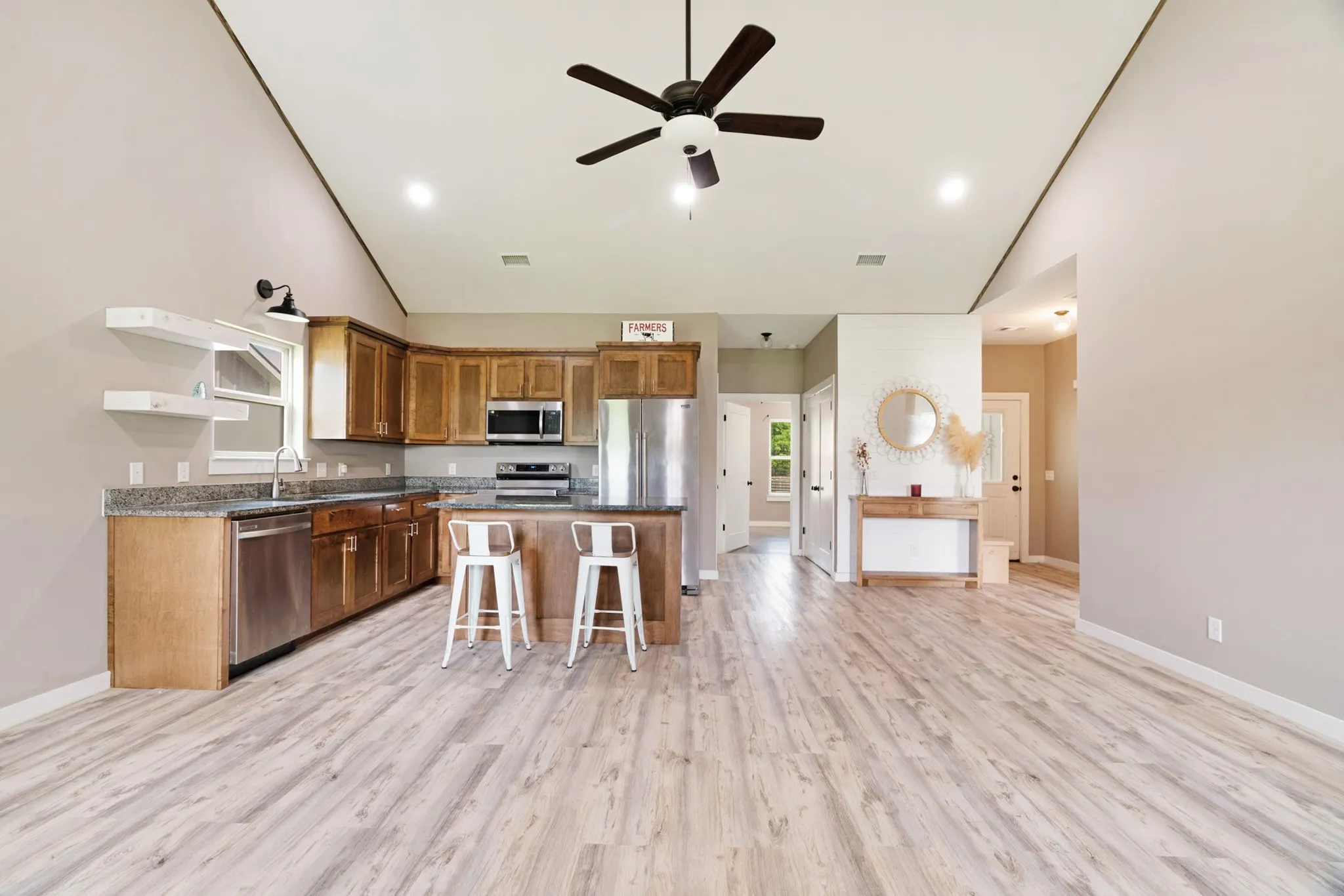 Single Family Residence For Sale in Lamar County , 675 High Street, Blossom, Texas 75416, 3 Bedrooms, 2 Bathrooms, Garage spaces, 1,191 Sqft, built in 2022, Price $217,000, mls#21254084, Real Estate Agent in Blossom, Homes For Sale in Lamar county, Homes For Sale in Blossom, Realtor in Blossom Texas, Real Estate Brokerage Independent Realty Texas, Luminita Cordes Realtor