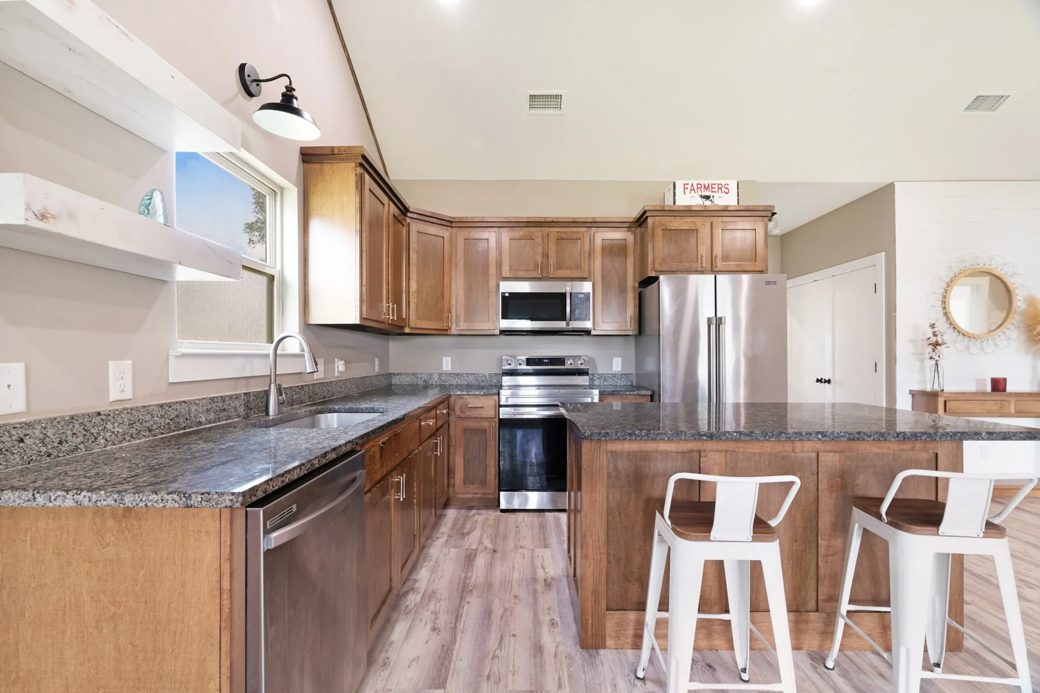 Single Family Residence For Sale in Lamar County , 675 High Street, Blossom, Texas 75416, 3 Bedrooms, 2 Bathrooms, Garage spaces, 1,191 Sqft, built in 2022, Price $217,000, mls#21254084, Real Estate Agent in Blossom, Homes For Sale in Lamar county, Homes For Sale in Blossom, Realtor in Blossom Texas, Real Estate Brokerage Independent Realty Texas, Luminita Cordes Realtor