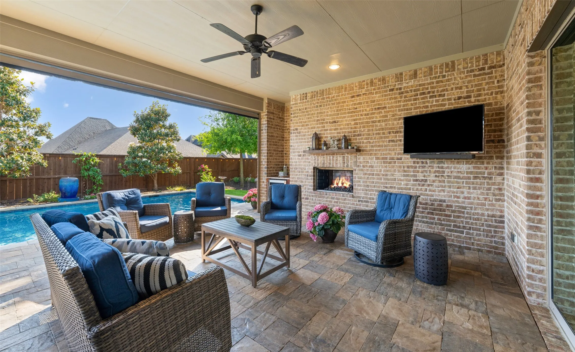 Single Family Residence For Sale in Collin County , 2913 Vaquero Lane, Celina, Texas 75009, 4 Bedrooms, 5 Bathrooms, 3 Garage spaces, 3,221 Sqft, built in 2017, Preowned, Price $919,000, mls#21252846, Real Estate Agent in Celina, Homes For Sale in Collin county, Homes For Sale in Celina, Realtor in Celina Texas, Real Estate Brokerage Independent Realty Texas, Luminita Cordes Realtor