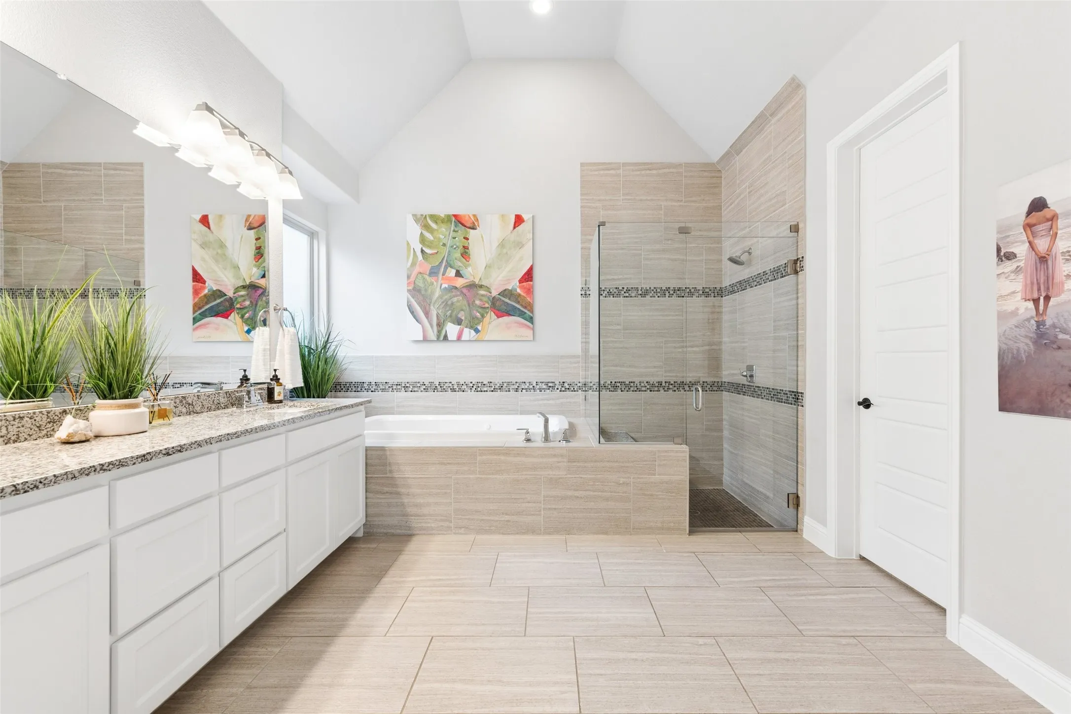 Single Family Residence For Sale in Collin County , 2913 Vaquero Lane, Celina, Texas 75009, 4 Bedrooms, 5 Bathrooms, 3 Garage spaces, 3,221 Sqft, built in 2017, Preowned, Price $919,000, mls#21252846, Real Estate Agent in Celina, Homes For Sale in Collin county, Homes For Sale in Celina, Realtor in Celina Texas, Real Estate Brokerage Independent Realty Texas, Luminita Cordes Realtor