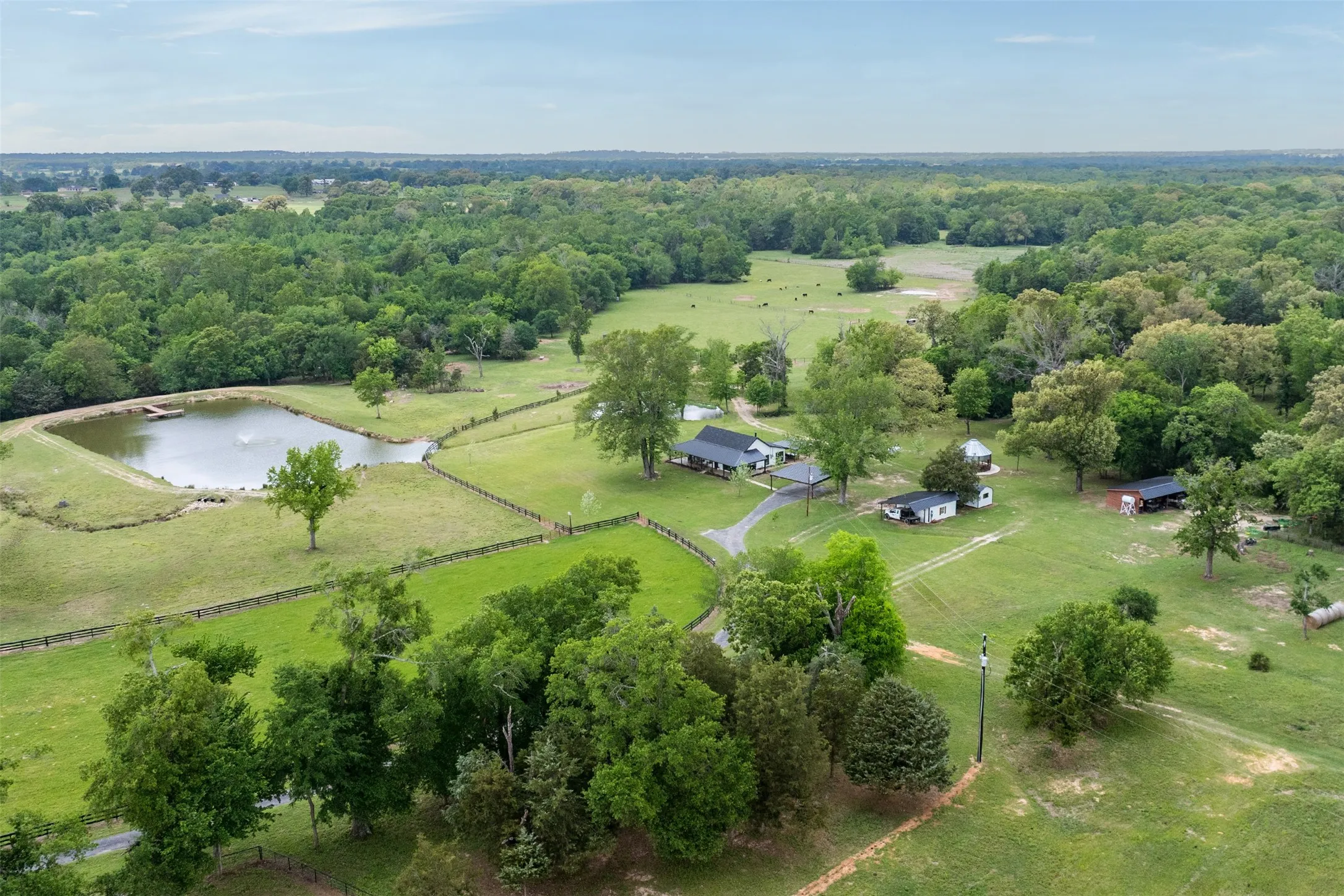 Farm For Sale in Van Zandt County , 350 FM 1256, Eustace, Texas 75124, 2 Bedroom, 2 Bathroom, Garage spaces, 1,680 Sqft, built in 1987, Preowned, mls#21253592, Real Estate Agent in Eustace, Homes For Sale in Van Zandt county, Homes For Sale in Eustace, Realtor in Eustace Texas, Real Estate Brokerage Independent Realty Texas, Luminita Cordes Realtor