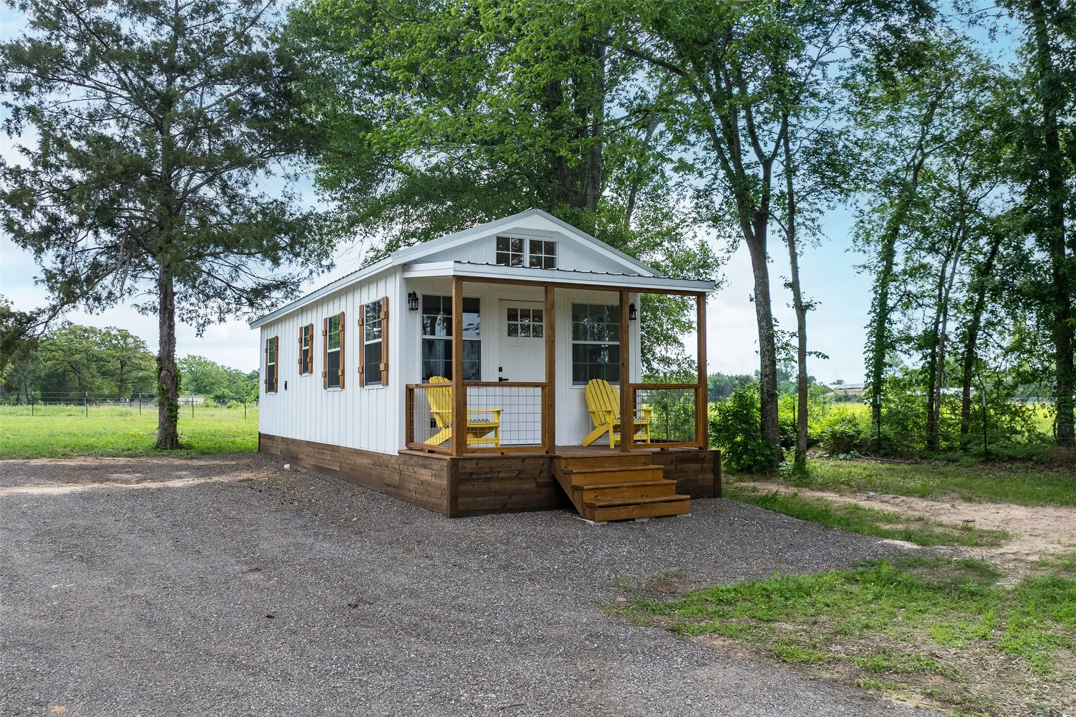 Farm For Sale in Van Zandt County , 350 FM 1256, Eustace, Texas 75124, 2 Bedroom, 2 Bathroom, Garage spaces, 1,680 Sqft, built in 1987, Preowned, mls#21253592, Real Estate Agent in Eustace, Homes For Sale in Van Zandt county, Homes For Sale in Eustace, Realtor in Eustace Texas, Real Estate Brokerage Independent Realty Texas, Luminita Cordes Realtor