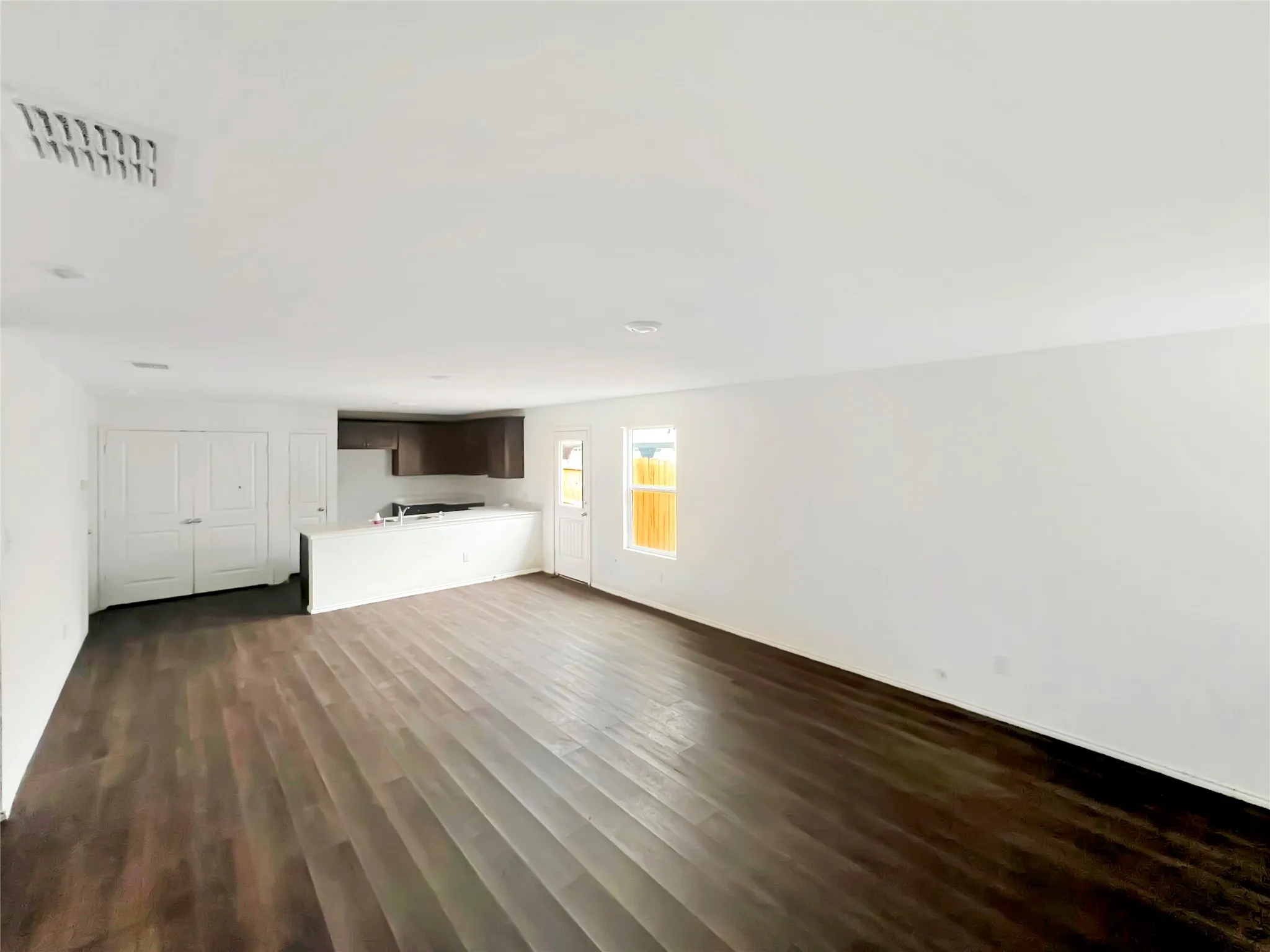 Single Family Residence For Sale in Kaufman County , 1415 Highbridge Boulevard, Crandall, Texas 75114, 3 Bedroom, 2 Bathroom, 2 Garage spaces, 1,260 Sqft, built in 2021, mls#21253101, Real Estate Agent in Crandall, Homes For Sale in Kaufman county, Homes For Sale in Crandall, Realtor in Crandall Texas, Real Estate Brokerage Independent Realty Texas, Luminita Cordes Realtor