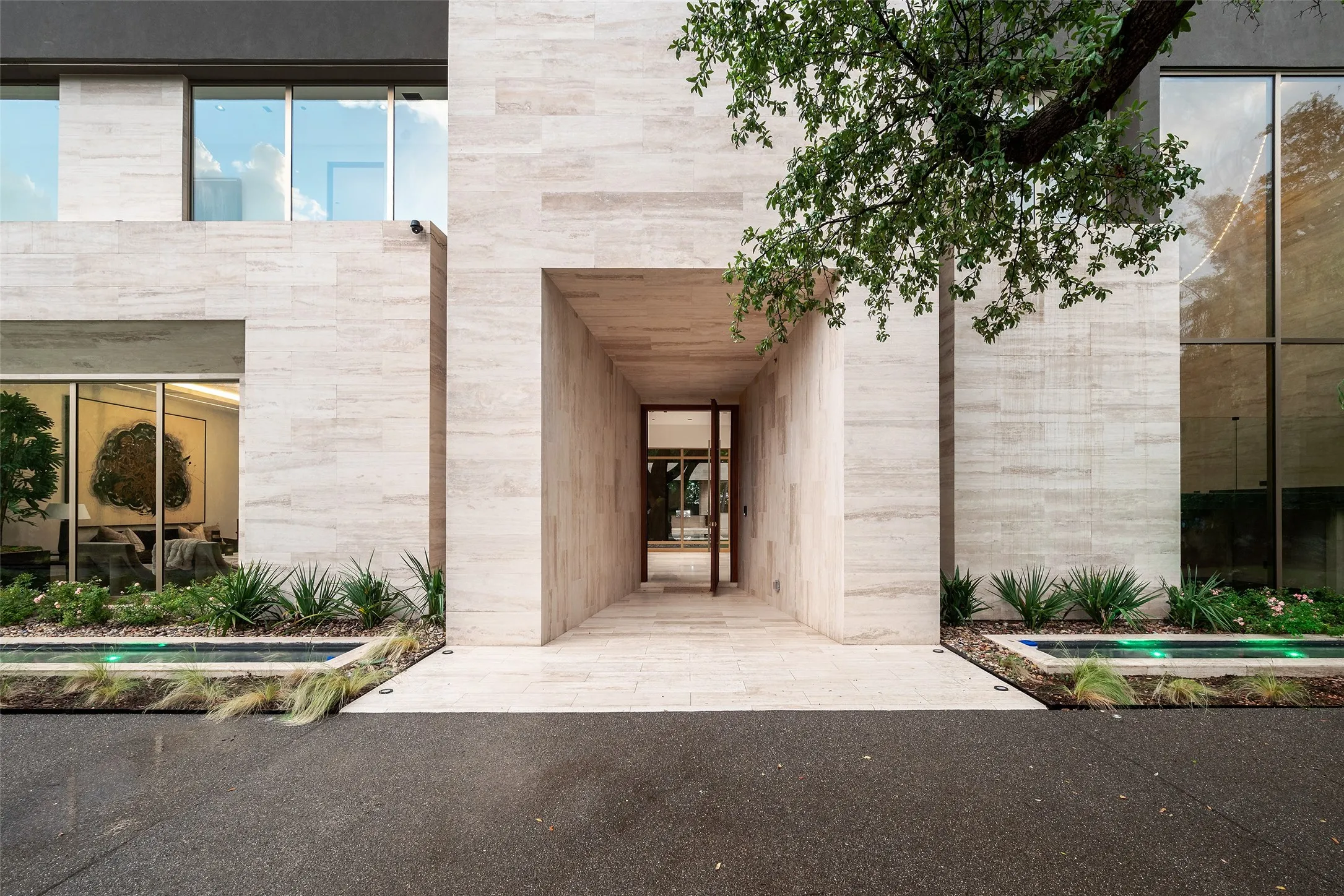 Single Family Residence For Sale in Dallas County , 10920 Strait Lane, Dallas, Texas 75229, 6 Bedroom, 10 Bathroom, 5 Garage spaces, 11,211 Sqft, built in 2025, New Construction - Complete, mls#21253578, Real Estate Agent in Dallas, Homes For Sale in Dallas county, Homes For Sale in Dallas, Realtor in Dallas Texas, Real Estate Brokerage Independent Realty Texas, Luminita Cordes Realtor