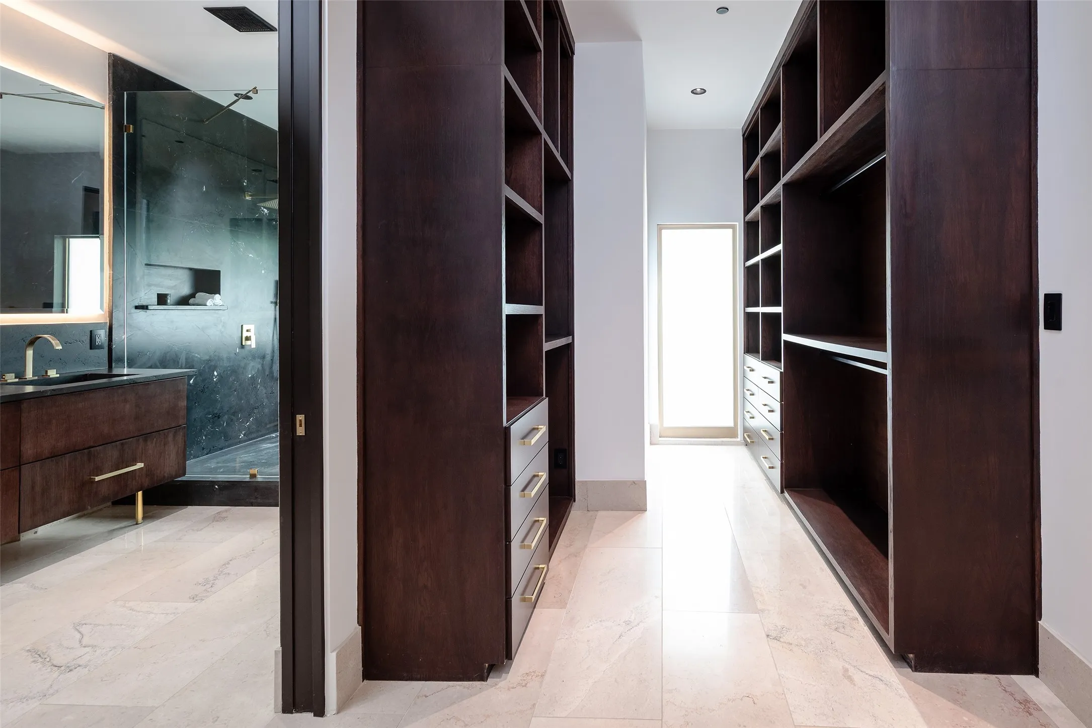 Single Family Residence For Sale in Dallas County , 10920 Strait Lane, Dallas, Texas 75229, 6 Bedroom, 10 Bathroom, 5 Garage spaces, 11,211 Sqft, built in 2025, New Construction - Complete, mls#21253578, Real Estate Agent in Dallas, Homes For Sale in Dallas county, Homes For Sale in Dallas, Realtor in Dallas Texas, Real Estate Brokerage Independent Realty Texas, Luminita Cordes Realtor