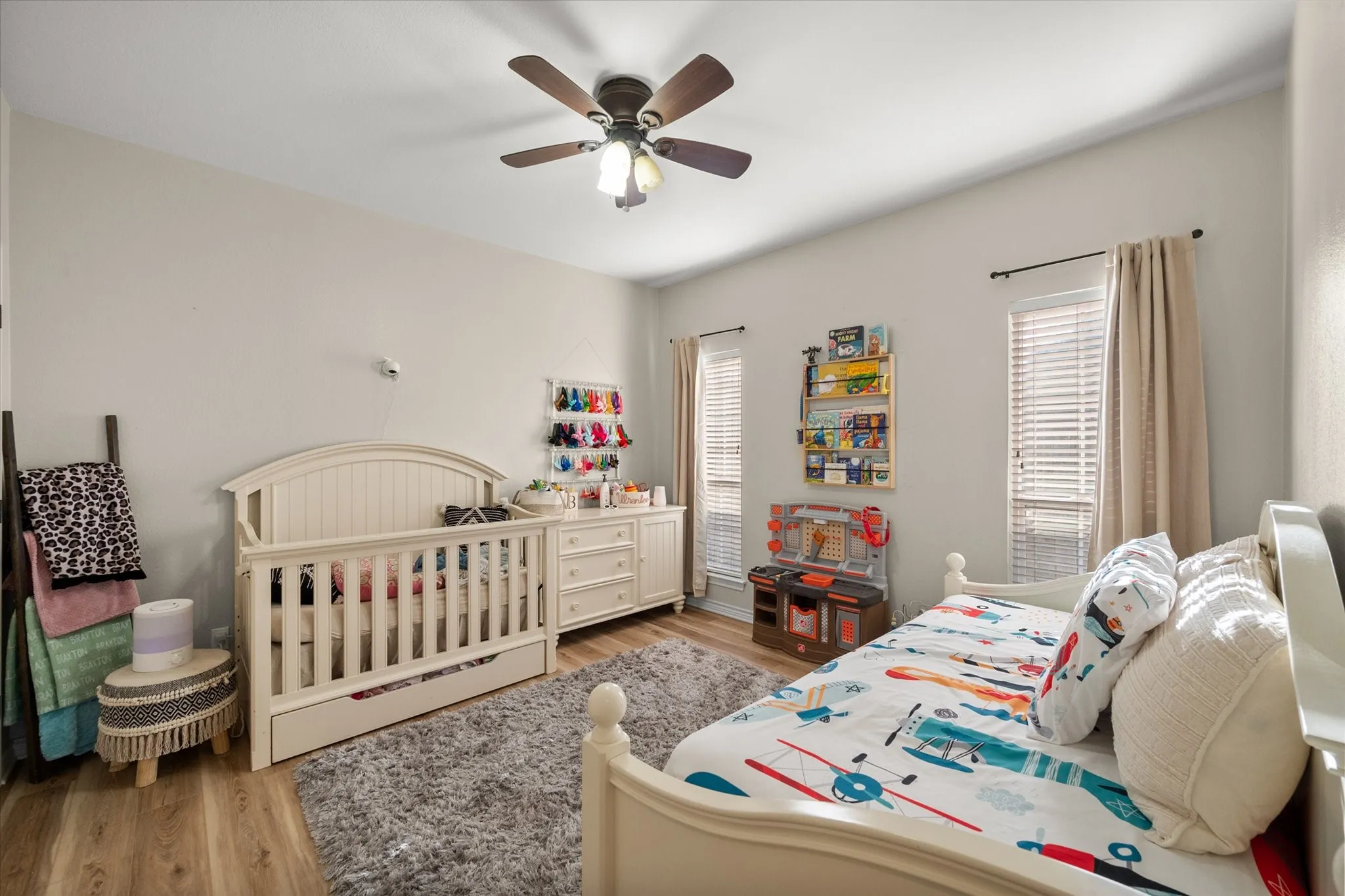 Single Family Residence For Sale in Navarro County , 2629 Fish Tank Road, Corsicana, Texas 75110, 3 Bedroom, 2 Bathroom, 2 Garage spaces, 1,880 Sqft, built in 2005, Preowned, mls#21242655, Real Estate Agent in Corsicana, Homes For Sale in Navarro county, Homes For Sale in Corsicana, Realtor in Corsicana Texas, Real Estate Brokerage Independent Realty Texas, Luminita Cordes Realtor