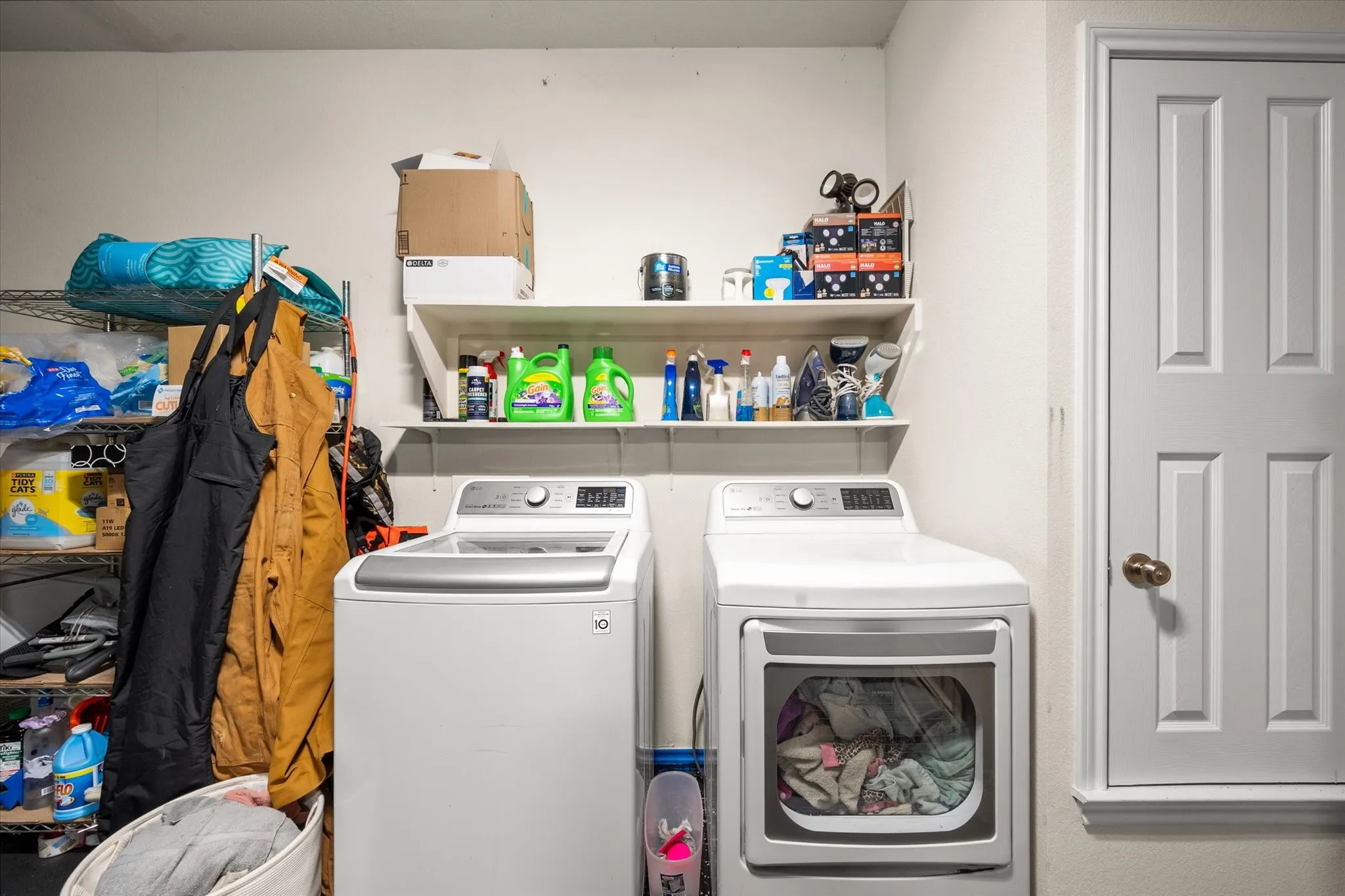 Single Family Residence For Sale in Navarro County , 2629 Fish Tank Road, Corsicana, Texas 75110, 3 Bedroom, 2 Bathroom, 2 Garage spaces, 1,880 Sqft, built in 2005, Preowned, mls#21242655, Real Estate Agent in Corsicana, Homes For Sale in Navarro county, Homes For Sale in Corsicana, Realtor in Corsicana Texas, Real Estate Brokerage Independent Realty Texas, Luminita Cordes Realtor