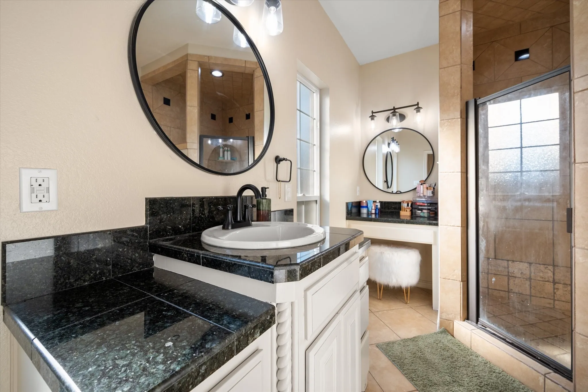 Single Family Residence For Sale in Navarro County , 2629 Fish Tank Road, Corsicana, Texas 75110, 3 Bedroom, 2 Bathroom, 2 Garage spaces, 1,880 Sqft, built in 2005, Preowned, mls#21242655, Real Estate Agent in Corsicana, Homes For Sale in Navarro county, Homes For Sale in Corsicana, Realtor in Corsicana Texas, Real Estate Brokerage Independent Realty Texas, Luminita Cordes Realtor