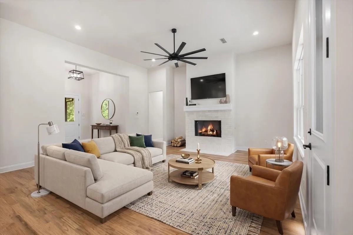 Single Family Residence For Sale in Wood County , 543 County Road 6305, Mineola, Texas 75773, 4 Bedroom, 4 Bathroom, 2 Garage spaces, 2,750 Sqft, built in 2025, New Construction - Complete, Price $589,900, mls#21254282, Real Estate Agent in Mineola, Homes For Sale in Wood county, Homes For Sale in Mineola, Realtor in Mineola Texas, Real Estate Brokerage Independent Realty Texas, Luminita Cordes Realtor