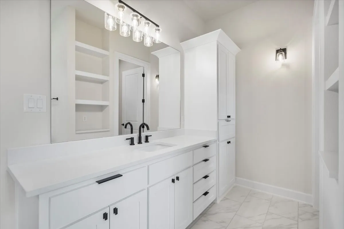 Single Family Residence For Sale in Wood County , 543 County Road 6305, Mineola, Texas 75773, 4 Bedroom, 4 Bathroom, 2 Garage spaces, 2,750 Sqft, built in 2025, New Construction - Complete, Price $589,900, mls#21254282, Real Estate Agent in Mineola, Homes For Sale in Wood county, Homes For Sale in Mineola, Realtor in Mineola Texas, Real Estate Brokerage Independent Realty Texas, Luminita Cordes Realtor