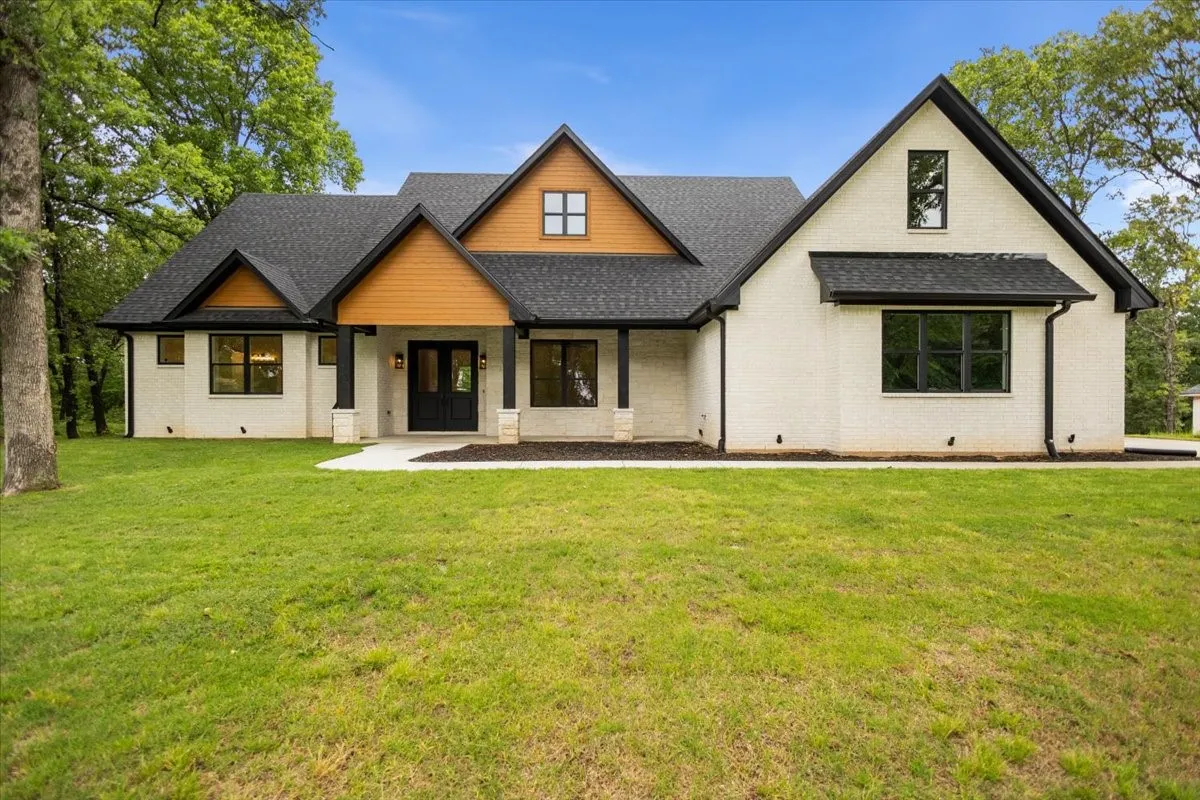 Single Family Residence For Sale in Wood County , 543 County Road 6305, Mineola, Texas 75773, 4 Bedroom, 4 Bathroom, 2 Garage spaces, 2,750 Sqft, built in 2025, New Construction - Complete, Price $589,900, mls#21254282, Real Estate Agent in Mineola, Homes For Sale in Wood county, Homes For Sale in Mineola, Realtor in Mineola Texas, Real Estate Brokerage Independent Realty Texas, Luminita Cordes Realtor