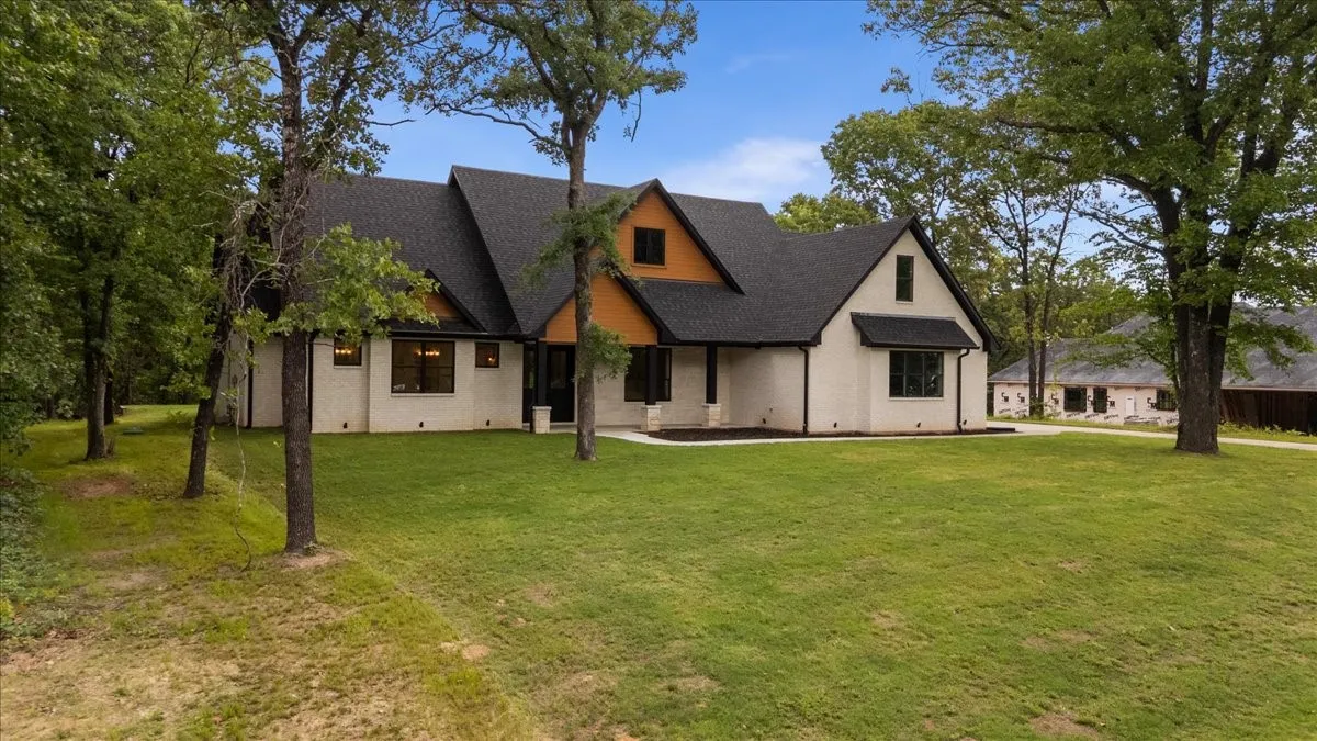 Single Family Residence For Sale in Wood County , 543 County Road 6305, Mineola, Texas 75773, 4 Bedroom, 4 Bathroom, 2 Garage spaces, 2,750 Sqft, built in 2025, New Construction - Complete, Price $589,900, mls#21254282, Real Estate Agent in Mineola, Homes For Sale in Wood county, Homes For Sale in Mineola, Realtor in Mineola Texas, Real Estate Brokerage Independent Realty Texas, Luminita Cordes Realtor