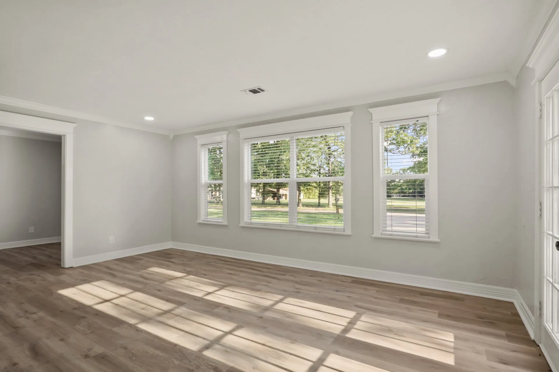Single Family Residence For Sale in Titus County , 194 County Road 1720, Mt Pleasant, Texas 75455, 3 Bedrooms, 2 Bathrooms, Garage spaces, 1,556 Sqft, built in 2006, Preowned, Price $249,000, mls#21254166, Real Estate Agent in Mt Pleasant, Homes For Sale in Titus county, Homes For Sale in Mt Pleasant, Realtor in Mt Pleasant Texas, Real Estate Brokerage Independent Realty Texas, Luminita Cordes Realtor