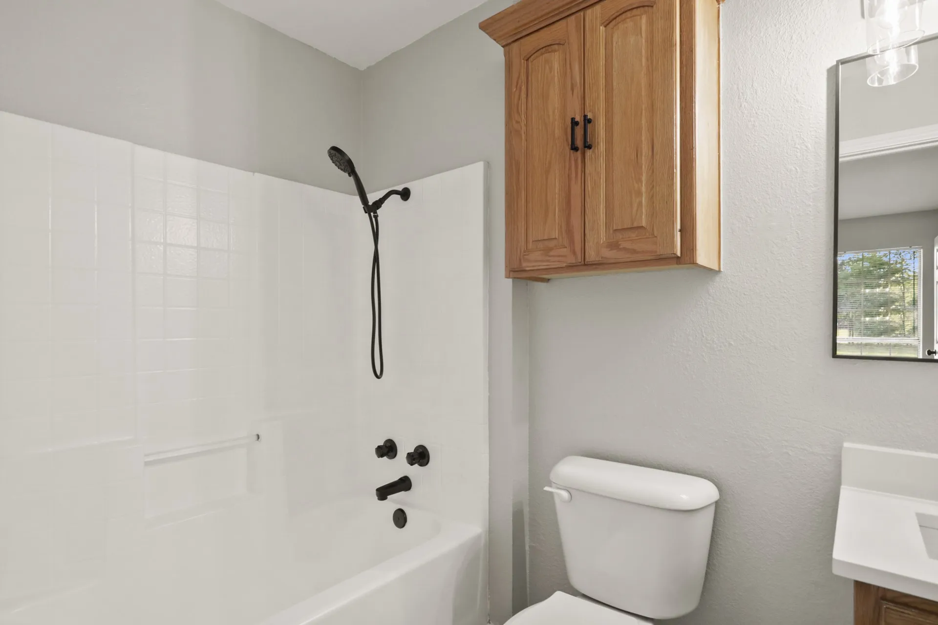 Single Family Residence For Sale in Titus County , 194 County Road 1720, Mt Pleasant, Texas 75455, 3 Bedrooms, 2 Bathrooms, Garage spaces, 1,556 Sqft, built in 2006, Preowned, Price $249,000, mls#21254166, Real Estate Agent in Mt Pleasant, Homes For Sale in Titus county, Homes For Sale in Mt Pleasant, Realtor in Mt Pleasant Texas, Real Estate Brokerage Independent Realty Texas, Luminita Cordes Realtor