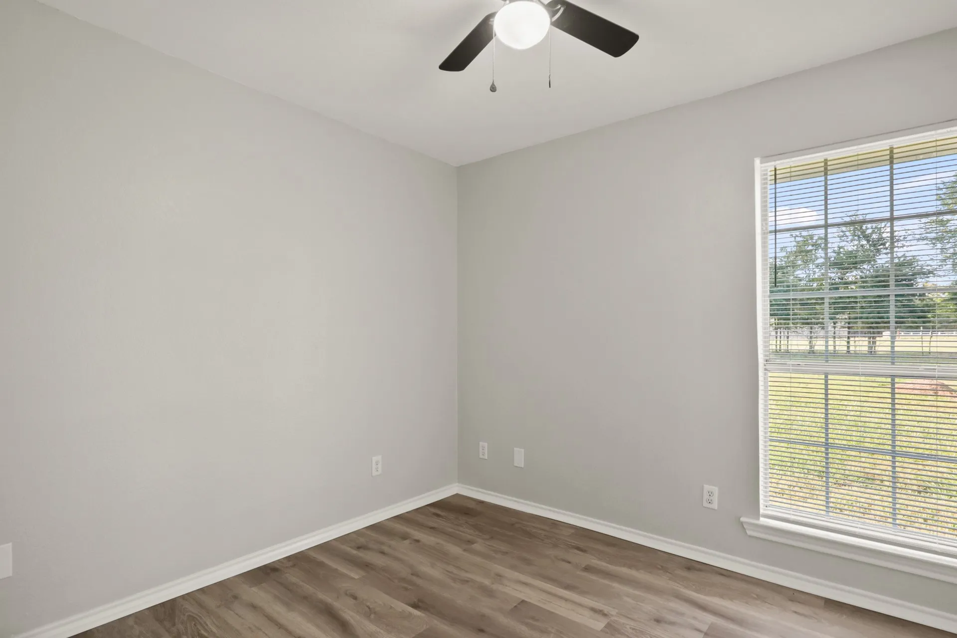 Single Family Residence For Sale in Titus County , 194 County Road 1720, Mt Pleasant, Texas 75455, 3 Bedrooms, 2 Bathrooms, Garage spaces, 1,556 Sqft, built in 2006, Preowned, Price $249,000, mls#21254166, Real Estate Agent in Mt Pleasant, Homes For Sale in Titus county, Homes For Sale in Mt Pleasant, Realtor in Mt Pleasant Texas, Real Estate Brokerage Independent Realty Texas, Luminita Cordes Realtor