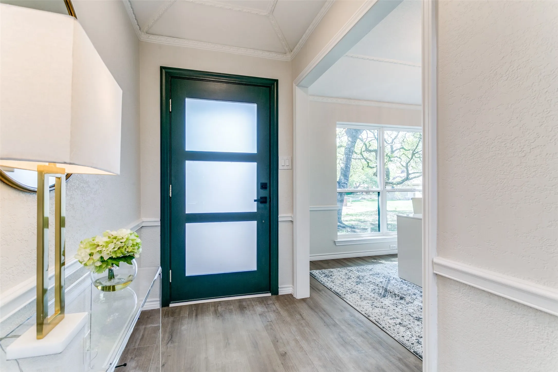 Single Family Residence For Rent in Collin County , 17402 Oakington Court, Dallas, Texas 75252, 5 Bedroom, 4 Bathroom, Garage spaces, 2,775 Sqft, built in 1983, Preowned, mls#21252916, Real Estate Agent in Dallas, Homes For Rent in Collin county, Homes For Rent in Dallas, Realtor in Dallas Texas, Real Estate Brokerage Independent Realty Texas, Luminita Cordes Realtor