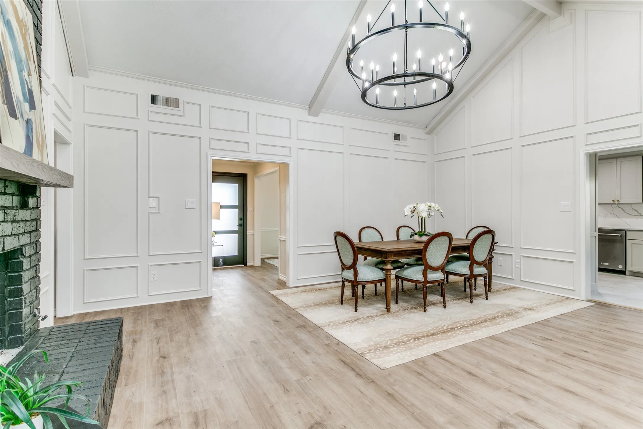 Single Family Residence For Rent in Collin County , 17402 Oakington Court, Dallas, Texas 75252, 5 Bedroom, 4 Bathroom, Garage spaces, 2,775 Sqft, built in 1983, Preowned, mls#21252916, Real Estate Agent in Dallas, Homes For Rent in Collin county, Homes For Rent in Dallas, Realtor in Dallas Texas, Real Estate Brokerage Independent Realty Texas, Luminita Cordes Realtor