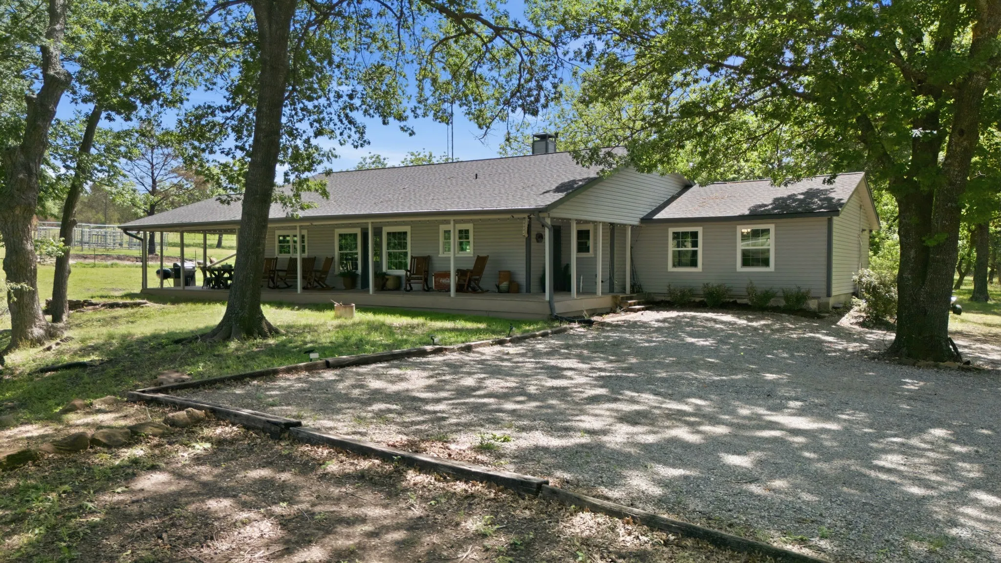 Single Family Residence For Sale in Grayson County , 1499 Harrell Road, Howe, Texas 75459, 3 Bedrooms, 2 Bathrooms, Garage spaces, 2,161 Sqft, built in 1985, Price $1,250,000, mls#21245342, Real Estate Agent in Howe, Homes For Sale in Grayson county, Homes For Sale in Howe, Realtor in Howe Texas, Real Estate Brokerage Independent Realty Texas, Luminita Cordes Realtor