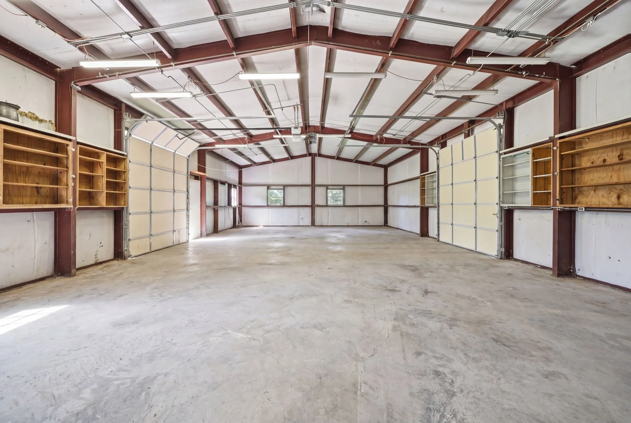 Single Family Residence For Sale in Grayson County , 1499 Harrell Road, Howe, Texas 75459, 3 Bedrooms, 2 Bathrooms, Garage spaces, 2,161 Sqft, built in 1985, Price $1,250,000, mls#21245342, Real Estate Agent in Howe, Homes For Sale in Grayson county, Homes For Sale in Howe, Realtor in Howe Texas, Real Estate Brokerage Independent Realty Texas, Luminita Cordes Realtor
