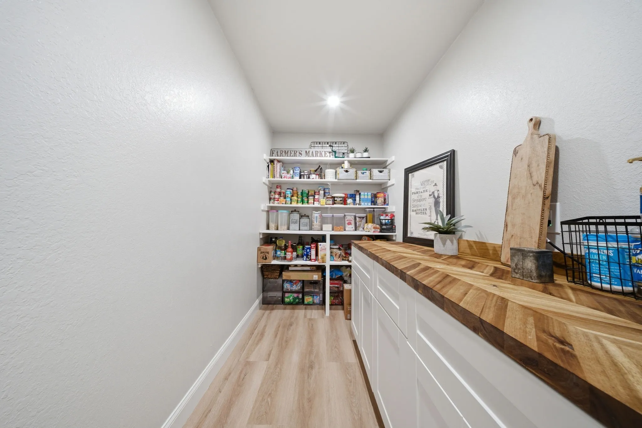 Single Family Residence For Sale in Grayson County , 1499 Harrell Road, Howe, Texas 75459, 3 Bedrooms, 2 Bathrooms, Garage spaces, 2,161 Sqft, built in 1985, Price $1,250,000, mls#21245342, Real Estate Agent in Howe, Homes For Sale in Grayson county, Homes For Sale in Howe, Realtor in Howe Texas, Real Estate Brokerage Independent Realty Texas, Luminita Cordes Realtor