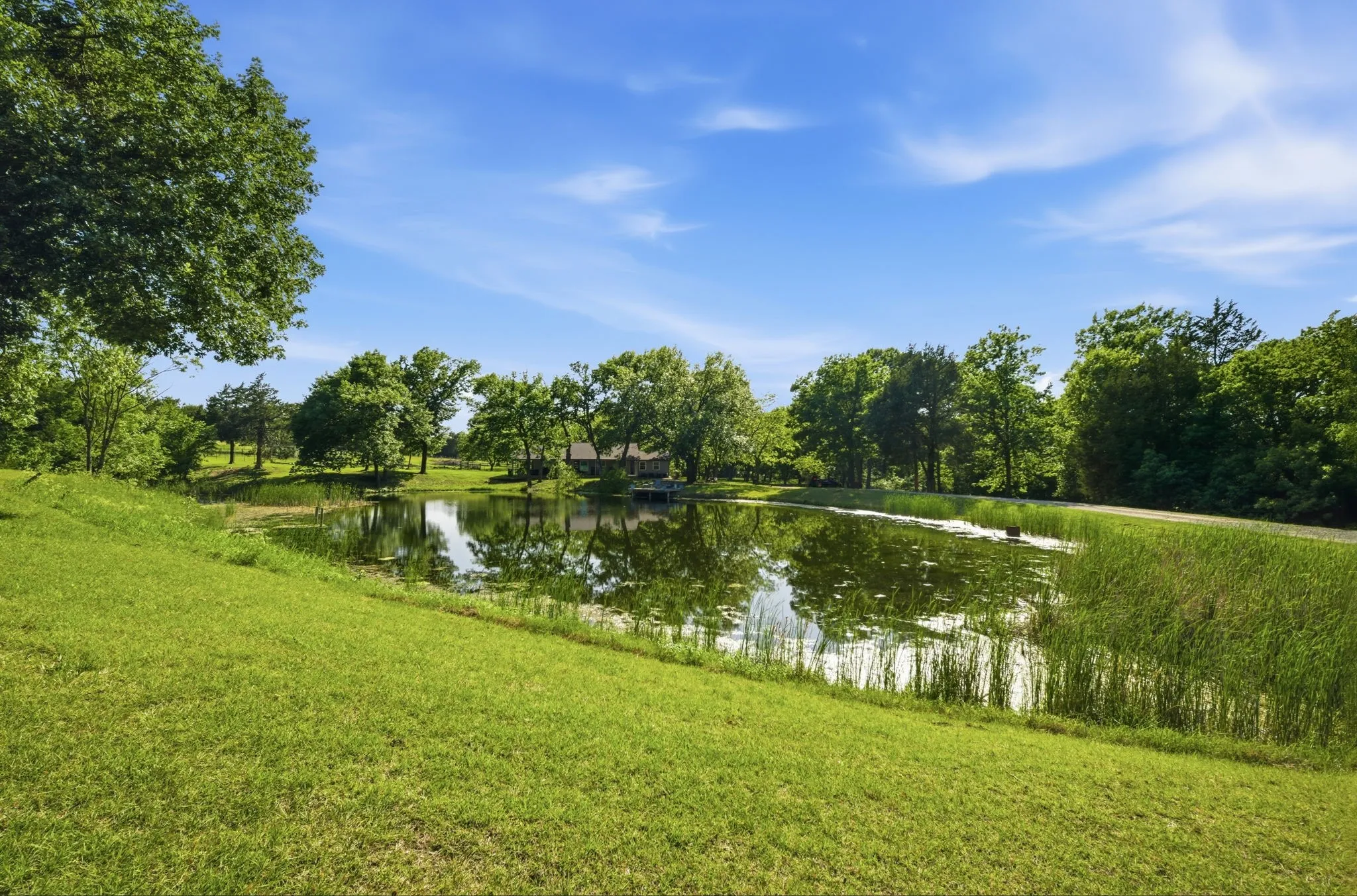 Single Family Residence For Sale in Grayson County , 1499 Harrell Road, Howe, Texas 75459, 3 Bedrooms, 2 Bathrooms, Garage spaces, 2,161 Sqft, built in 1985, Price $1,250,000, mls#21245342, Real Estate Agent in Howe, Homes For Sale in Grayson county, Homes For Sale in Howe, Realtor in Howe Texas, Real Estate Brokerage Independent Realty Texas, Luminita Cordes Realtor